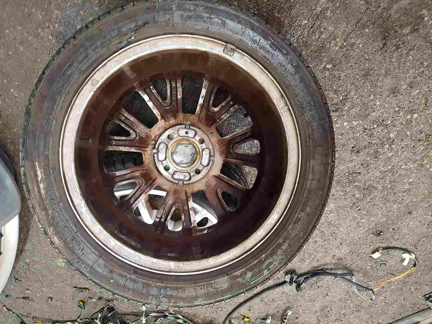 Thumb 3 Renault Clio MK3 2005-2012 Canasta Alloy Wheel + Tyre 195 50 16 5Mm Tread 3/5