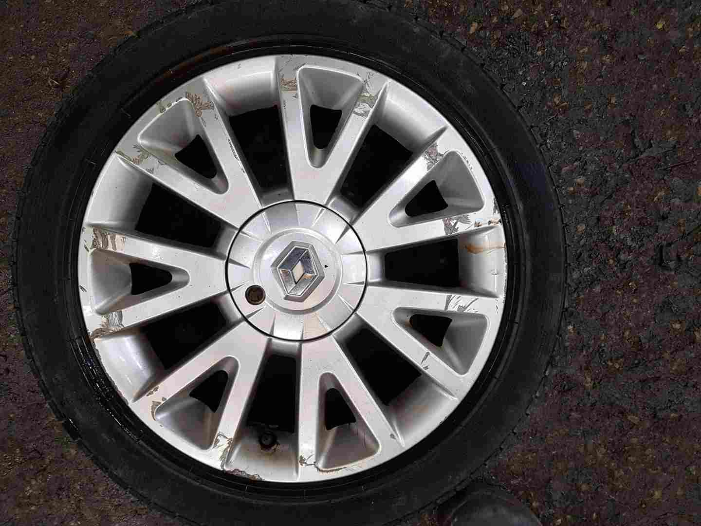 Thumb 4 Renault Clio MK3 2005-2012 Canasta Alloy Wheel + Tyre 195 50 16 5Mm Tread 3/5