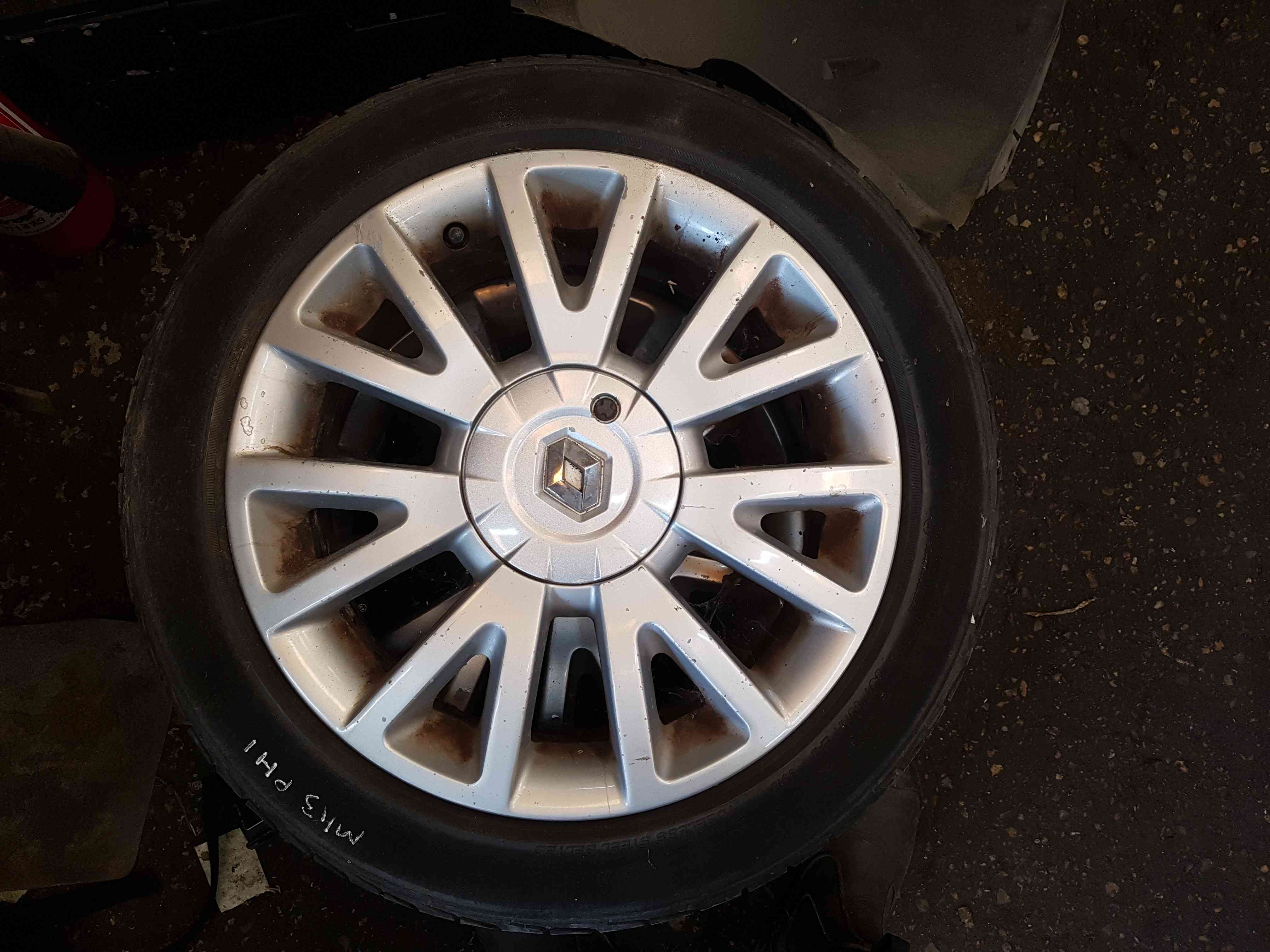 Thumb 8 Renault Clio MK3 2005-2012 Canasta Alloy Wheel 16INCH 3/5