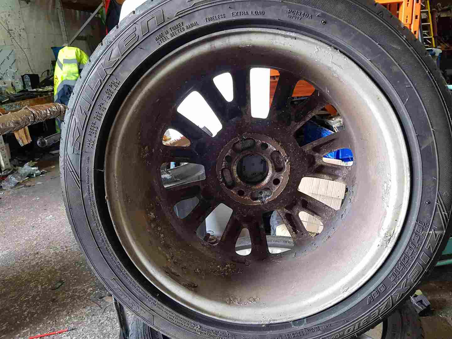 Thumb 4 Renault Clio MK3 2005-2012 Canasta Alloy Wheel + Tyre 195 50 16 6Mm Tread 3/5