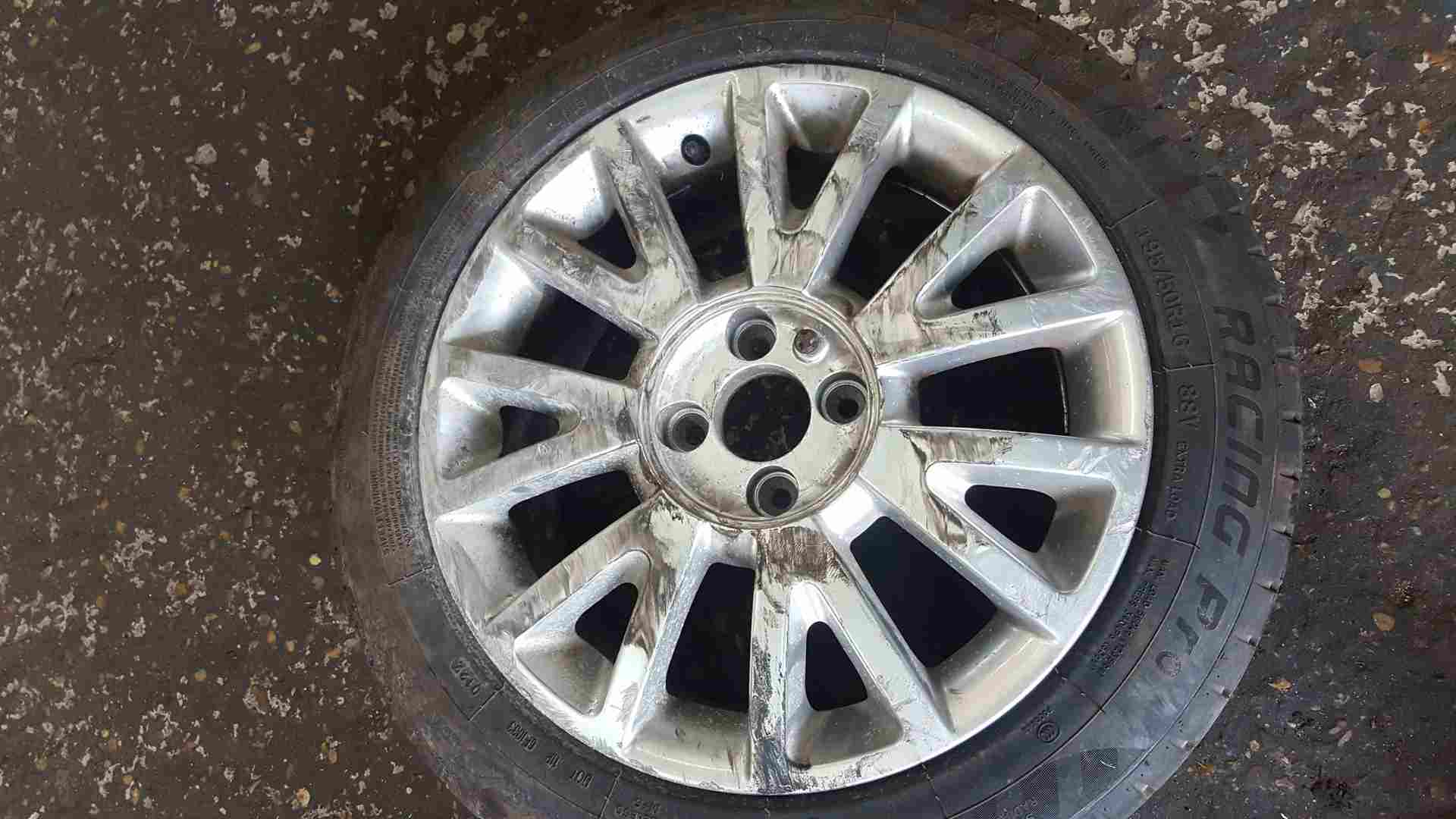 Thumb 2 Renault Clio MK3 2005-2012 Canasta Alloy Wheel + Tyre 195 50 16 7Mm Tread 1/5