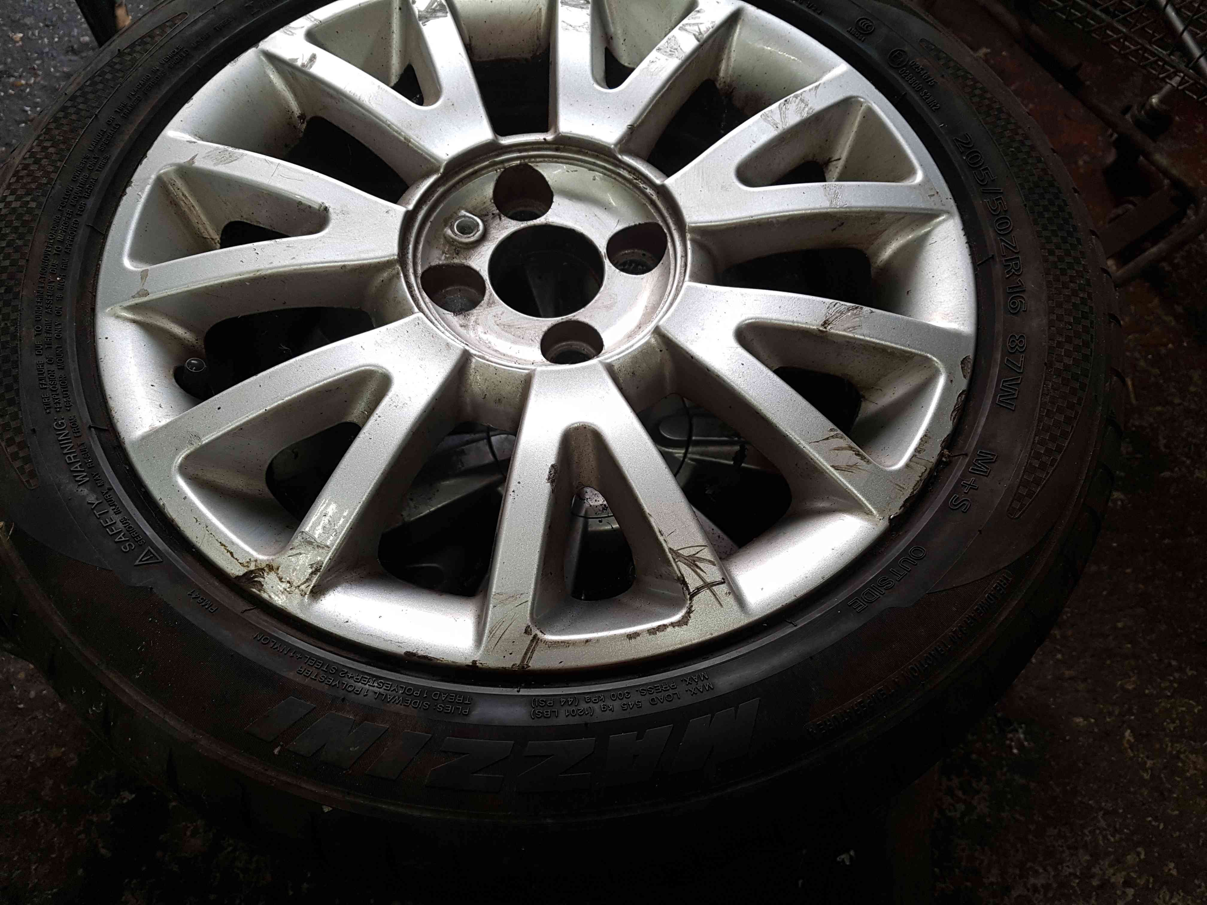 Thumb 3 Renault Clio MK3 2005-2012 Canasta Alloy Wheel 16 Inch 3/5 8200666351 8201075834