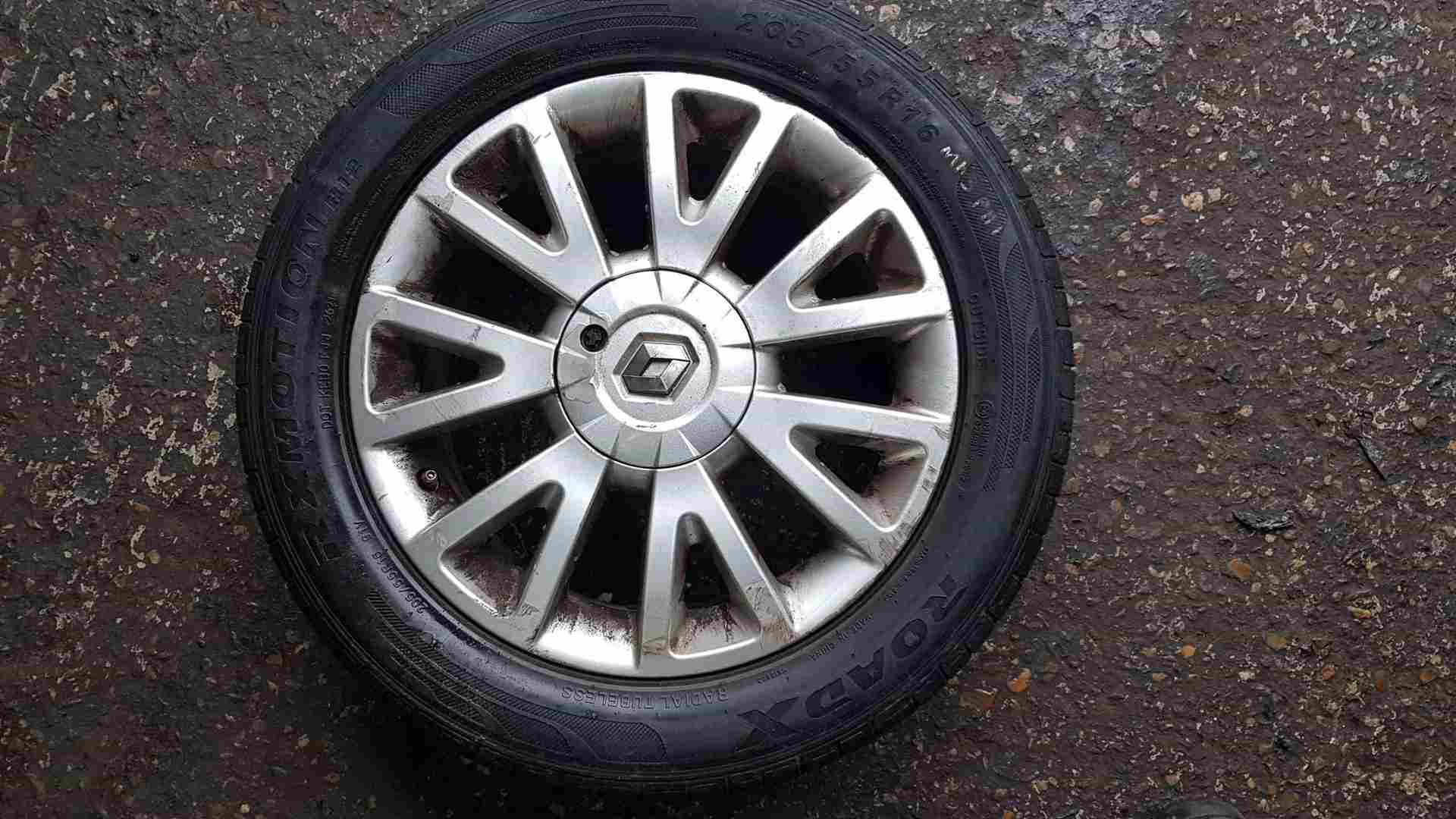 Thumb 4 Renault Clio MK3 2005-2012 Canasta Alloy Wheel 16 Inch 3/5 8200666351 8201075834