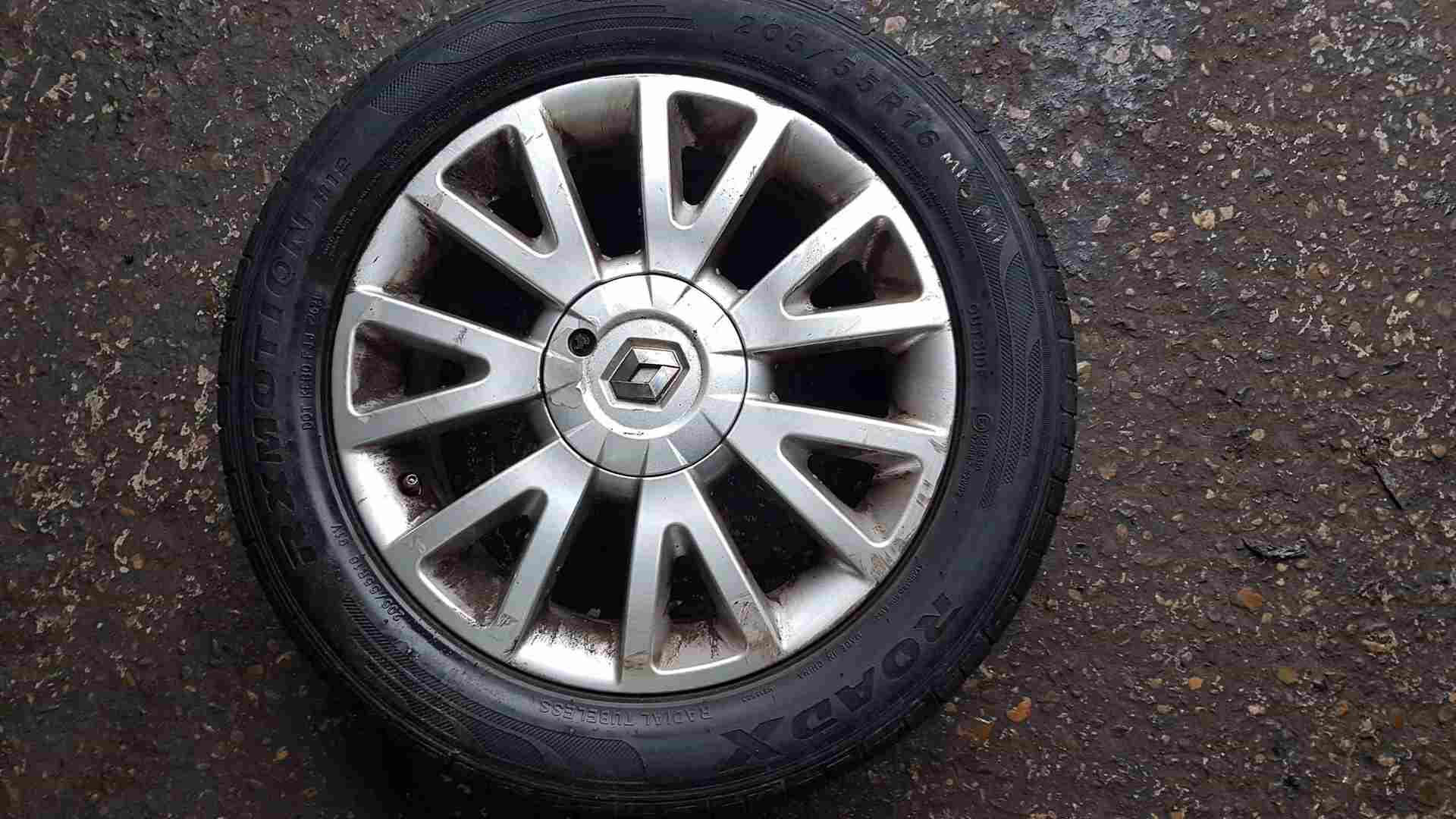 Thumb 5 Renault Clio MK3 2005-2012 Canasta Alloy Wheel 16 Inch 3/5 8200666351 8201075834