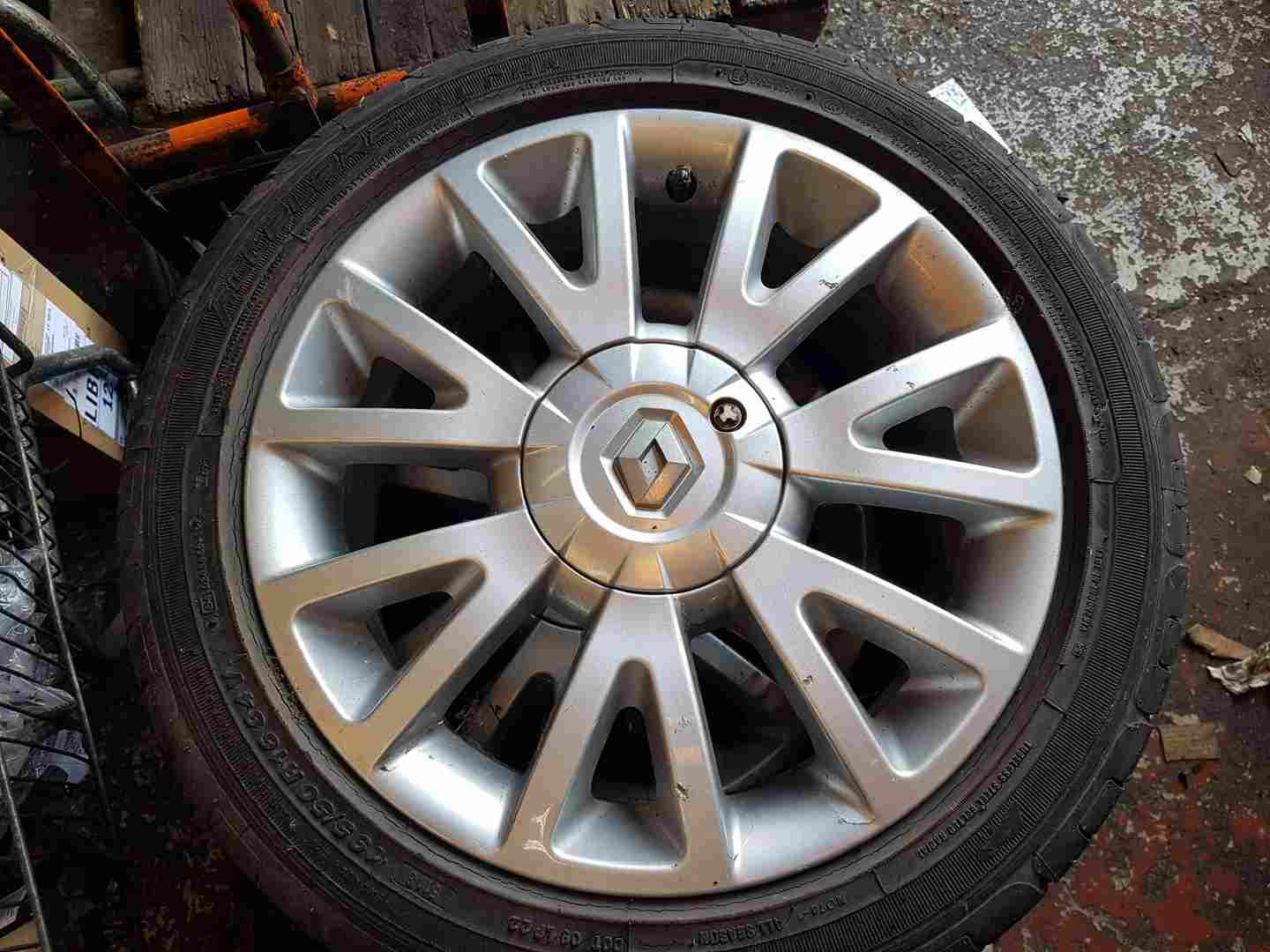 Thumb 7 Renault Clio MK3 2005-2012 Canasta Alloy Wheel 16 Inch 4/5 8201075834