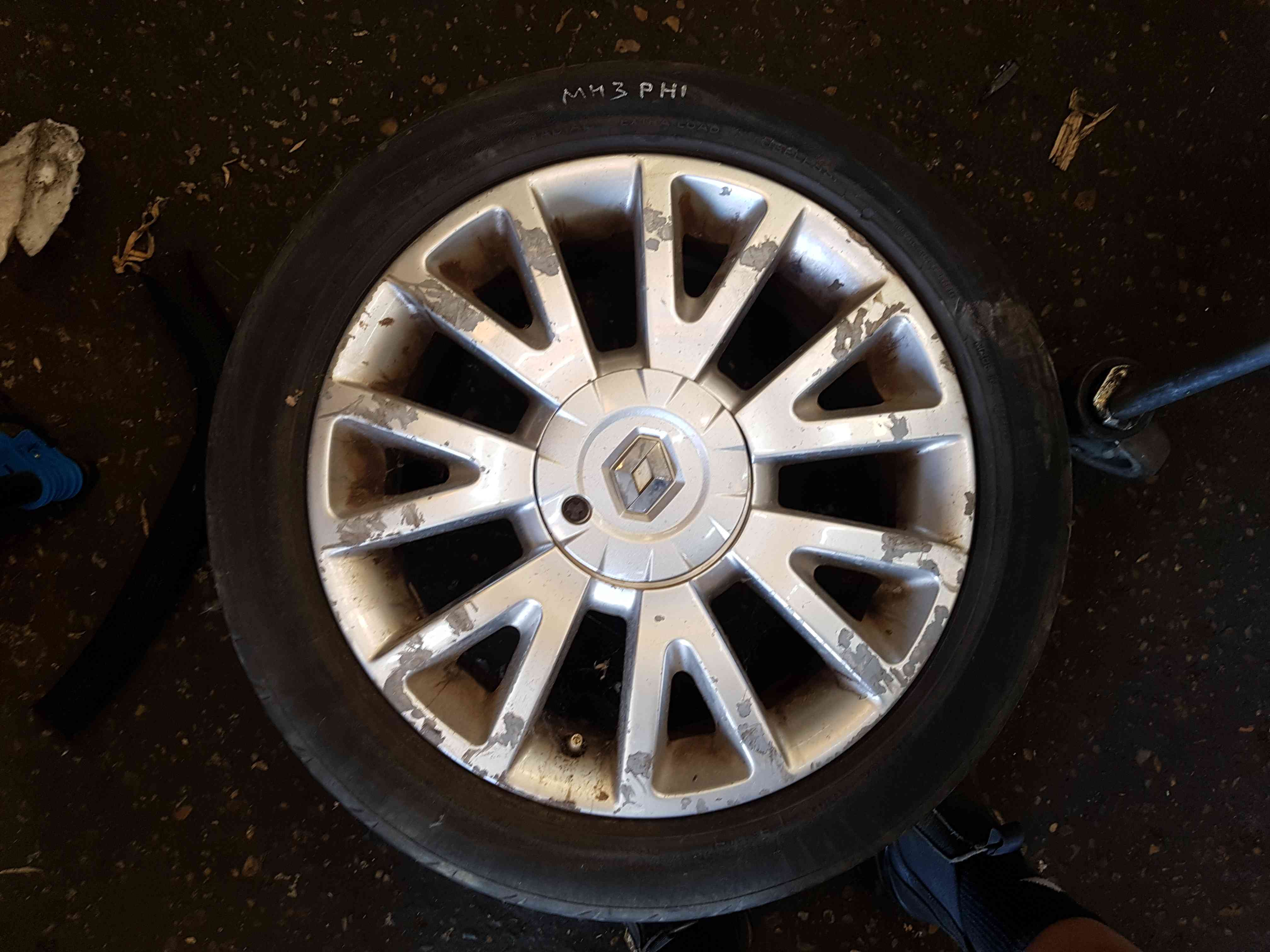 Thumb 5 Renault Clio MK3 2005-2012 Canasta Alloy Wheel 16Inch 3/5