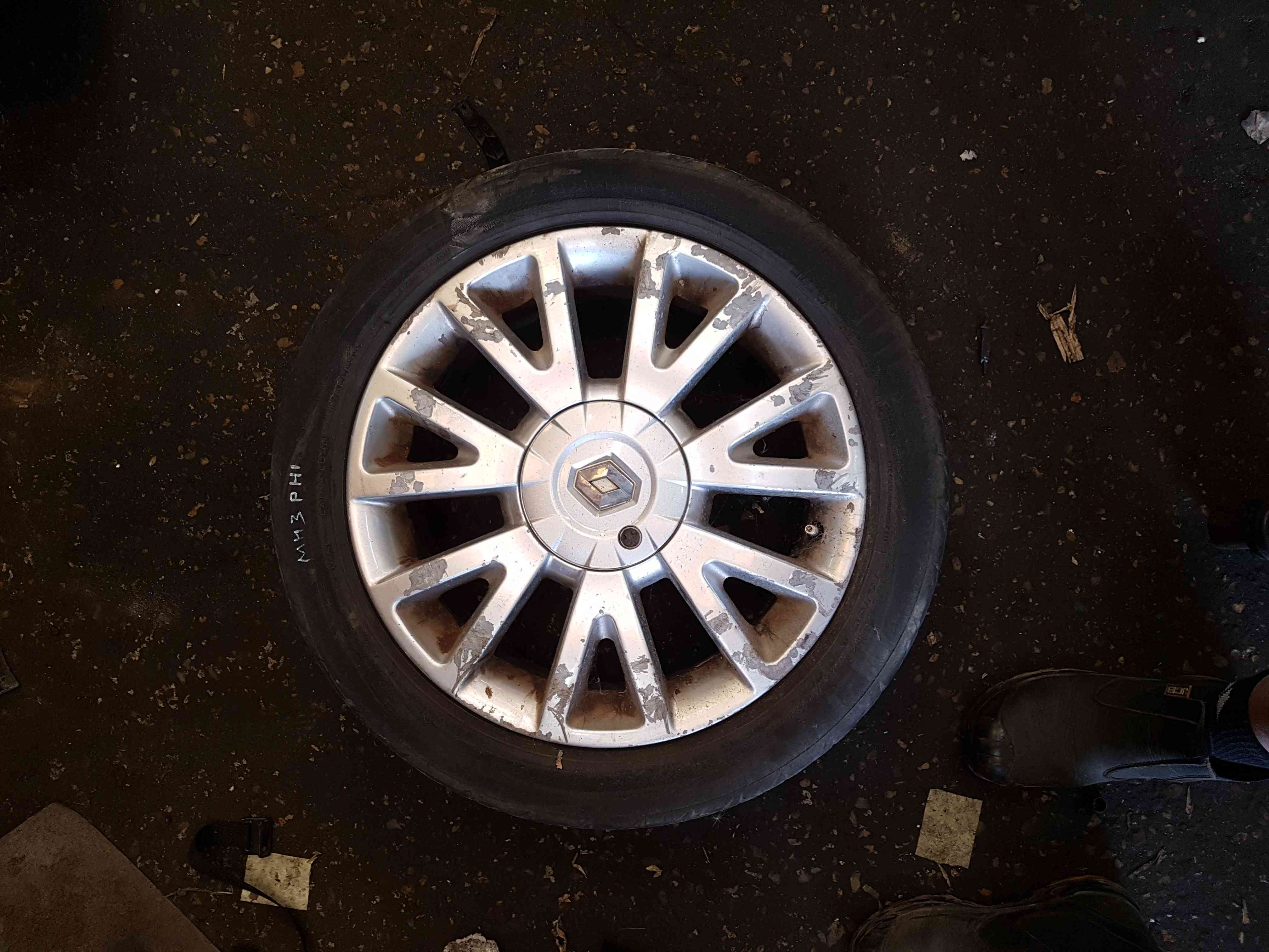 Thumb 3 Renault Clio MK3 2005-2012 Canasta Alloy Wheel 16Inch 3/5