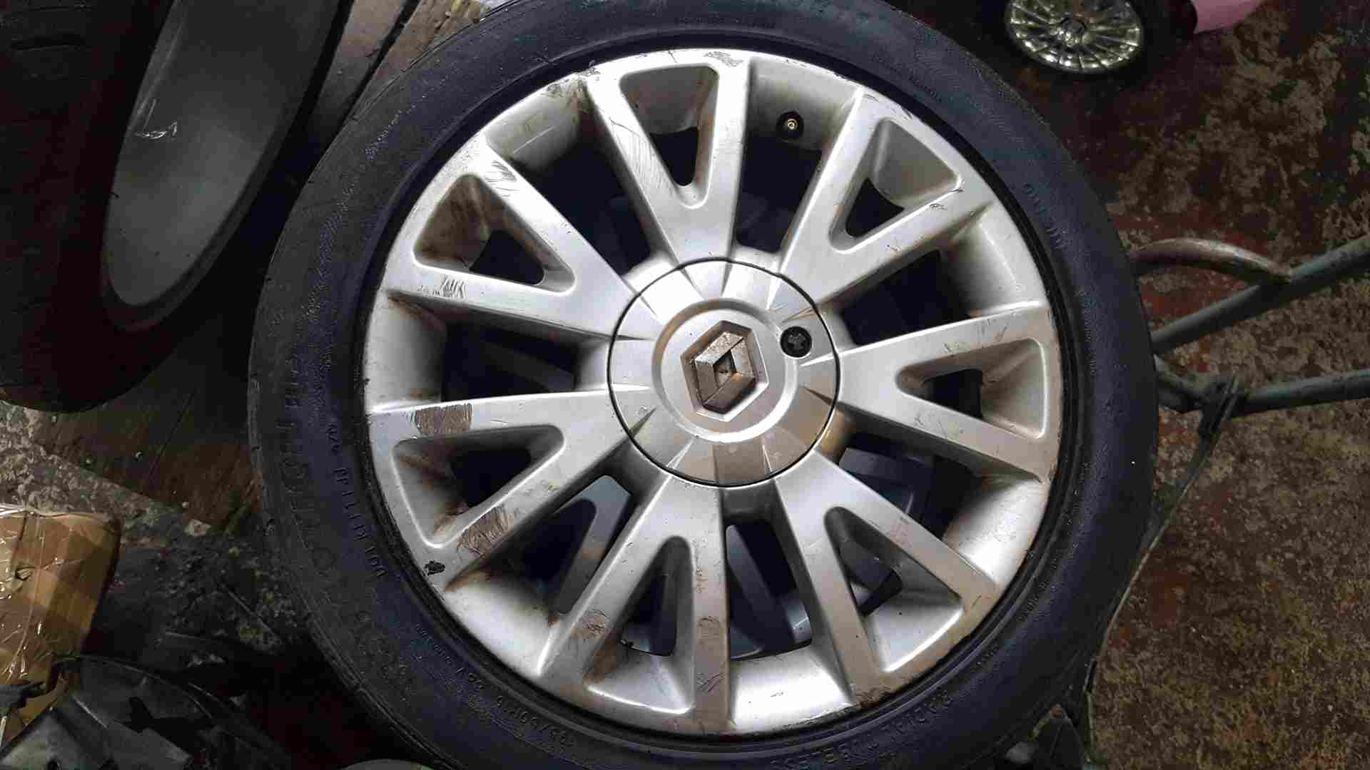 Thumb 2 Renault Clio MK3 2005-2012 Canasta Alloy Wheel 16Inch 3/5
