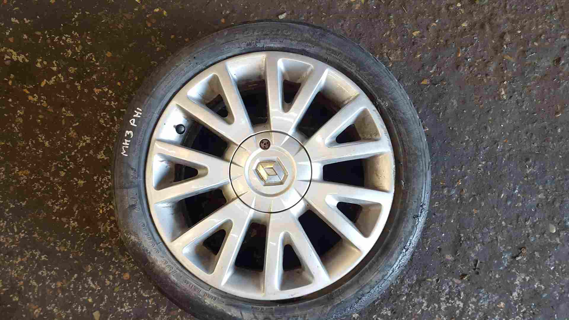 Thumb 6 Renault Clio MK3 2005-2012 Canasta Alloy Wheel 16Inch 3/5 8201075834
