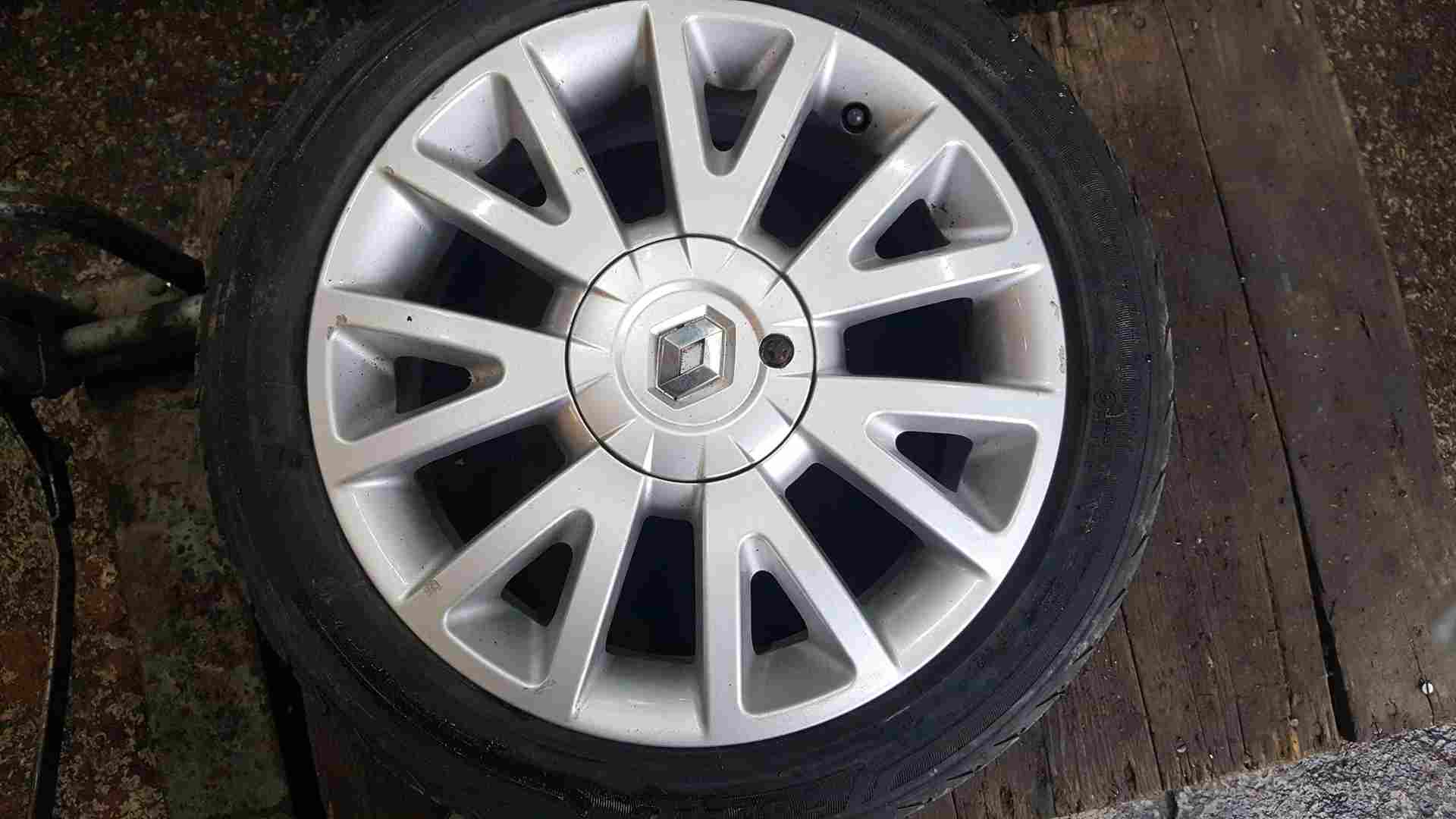 Thumb 2 Renault Clio MK3 2005-2012 Canasta Alloy Wheel 16Inch 4/5 