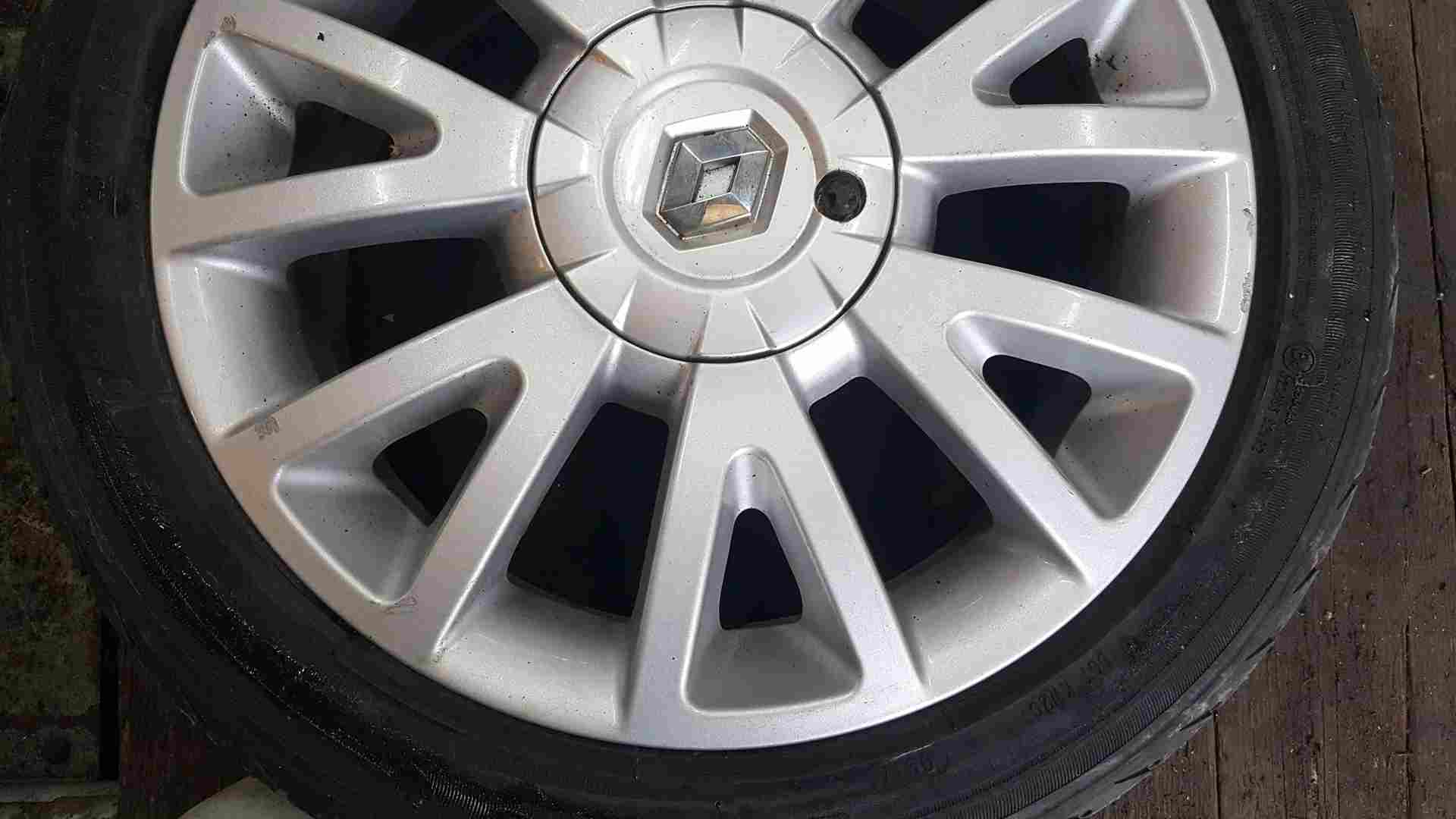 Thumb 3 Renault Clio MK3 2005-2012 Canasta Alloy Wheel 16Inch 4/5 