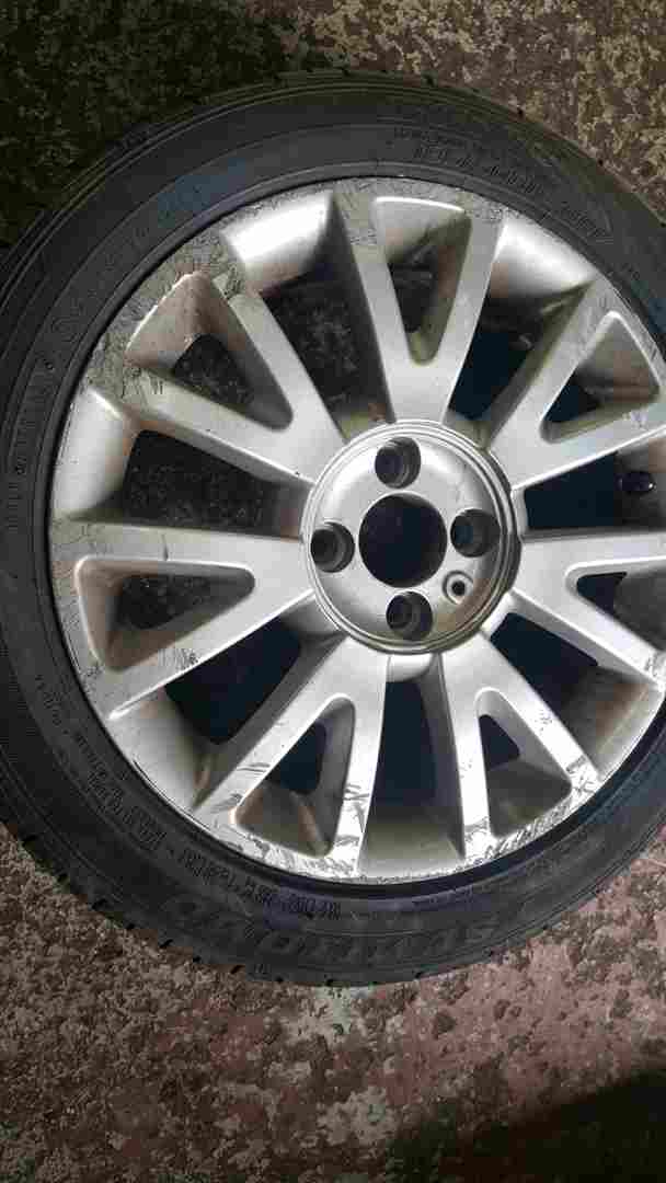 Thumb 3 Renault Clio MK3 2005-2012 Canasta Alloy Wheel 16Inch 7mm tyre Curbing 3/5