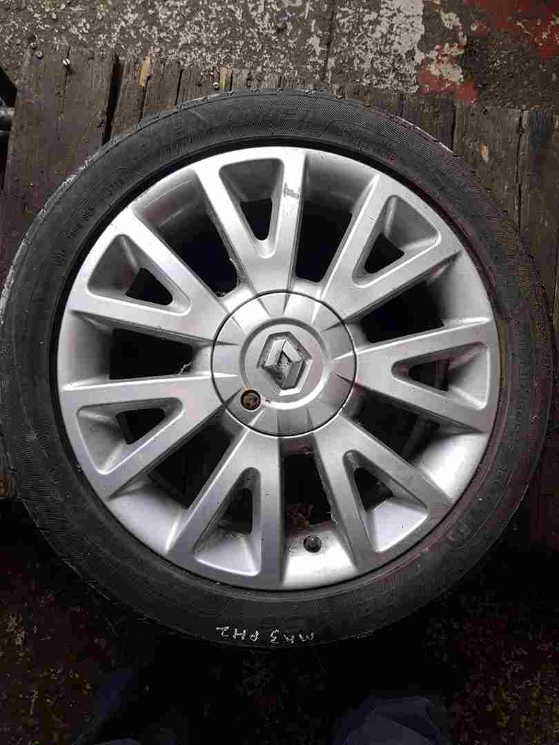 Thumb 8 Renault Clio MK3 2005-2012 Canasta Alloy Wheel 3/5 8200666351 8201075834