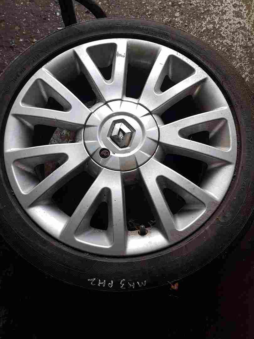 Thumb 2 Renault Clio MK3 2005-2012 Canasta Alloy Wheel 3/5 8200666351 8201075834
