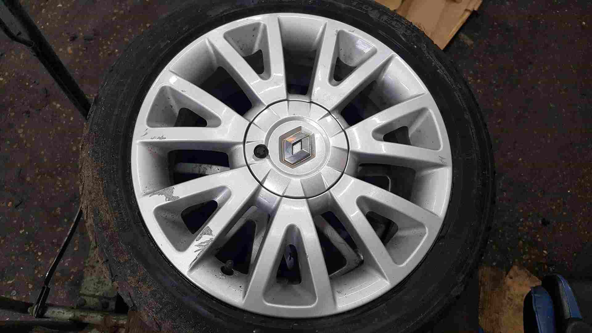 Thumb 5 Renault Clio MK3 2005-2012 Canasta Alloy Wheel 4/5
