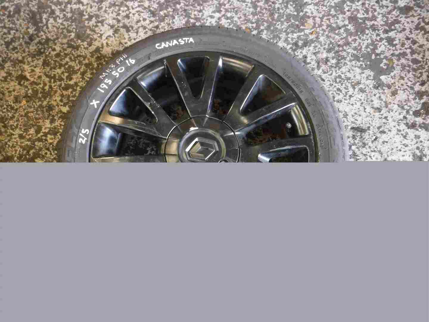 Renault Clio MK3 2005-2012 Canasta Alloy Wheel Black 16 Inch x1