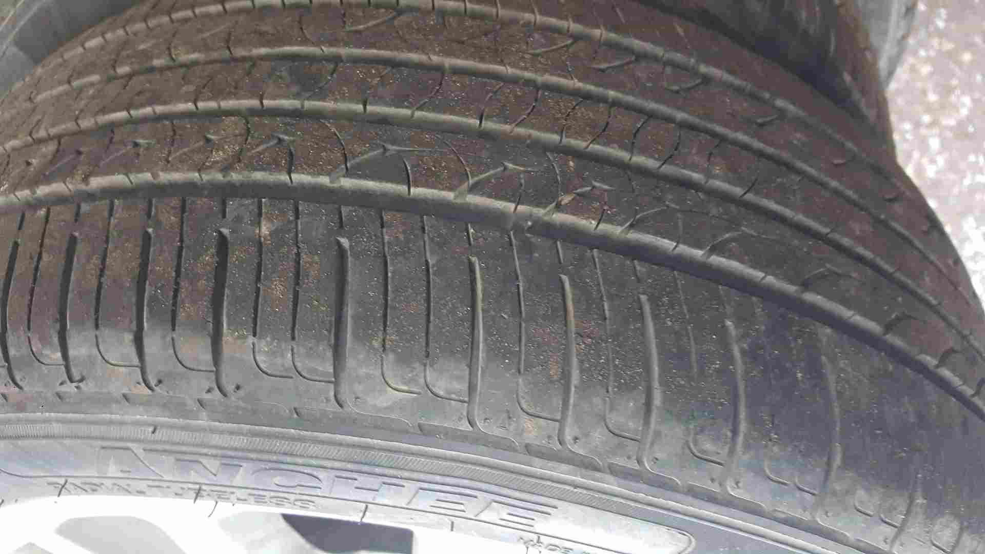 Thumb 3 Renault Clio MK3 2005-2012 Canasta Alloy Wheel Repainted 4/5 6Mm 195 50 16