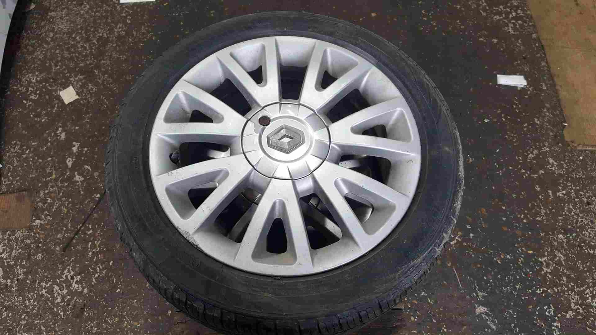 Renault Clio MK3 2005-2012 Canasta Alloy Wheel Repainted 4/5 6Mm 195 50 16