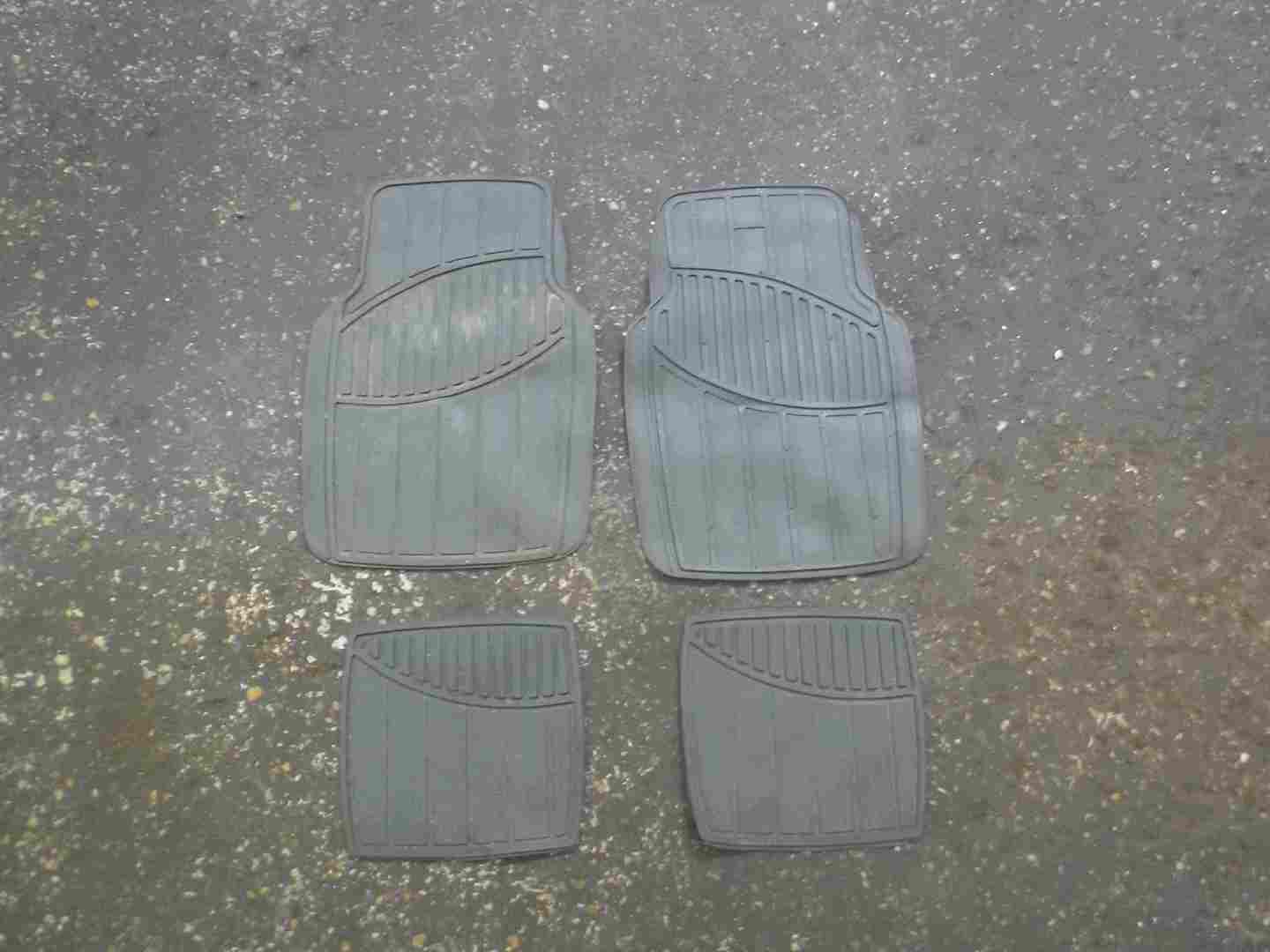 Renault Clio MK3 2005-2012 Car Floor Mats Set