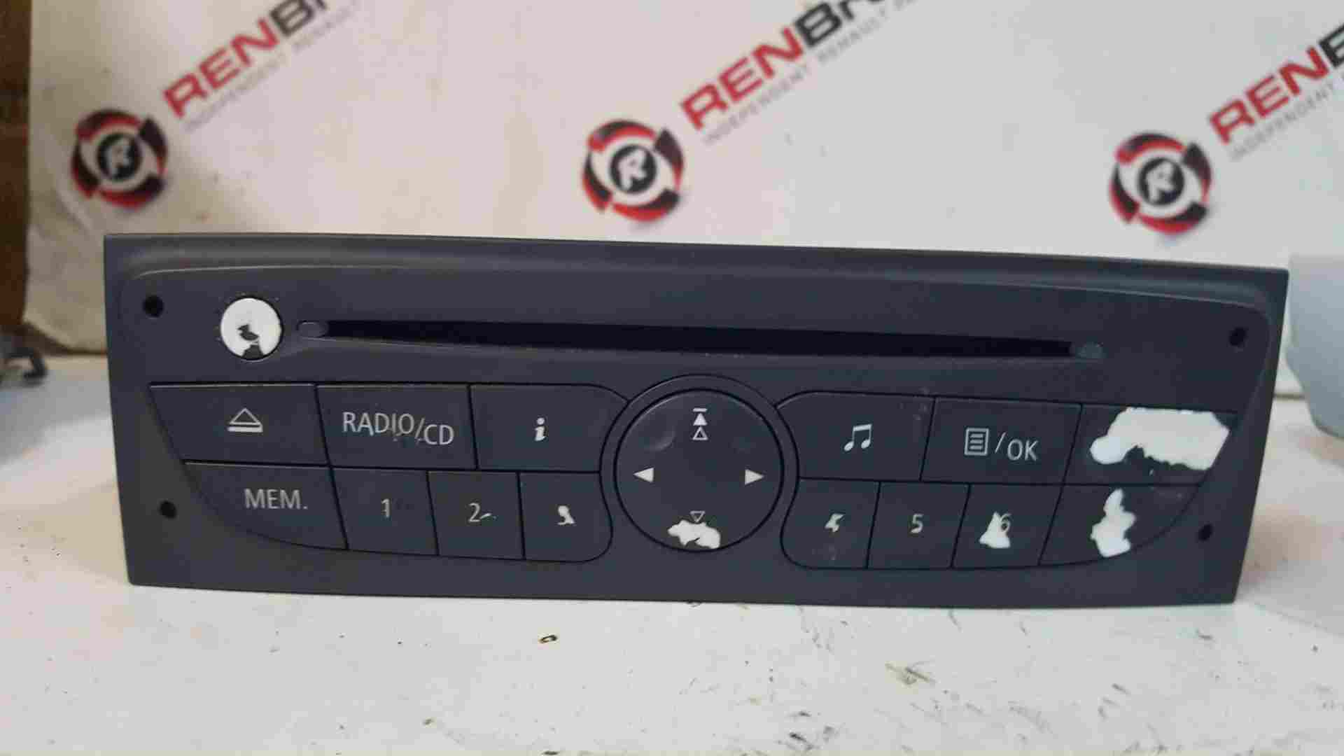 Thumb 4 Renault Clio MK3 2005-2012 Cd Player Radio + Code 281150038R 3/5