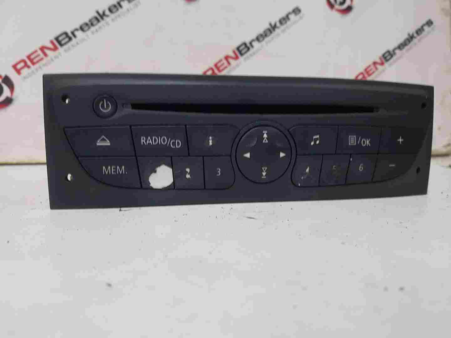 Renault Clio MK3 2005-2012 Cd Player Radio + Code 281150038R