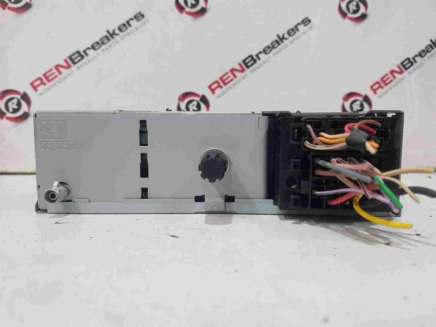 Thumb 2 Renault Clio MK3 2005-2012 Cd Player Radio + Code 281150038R