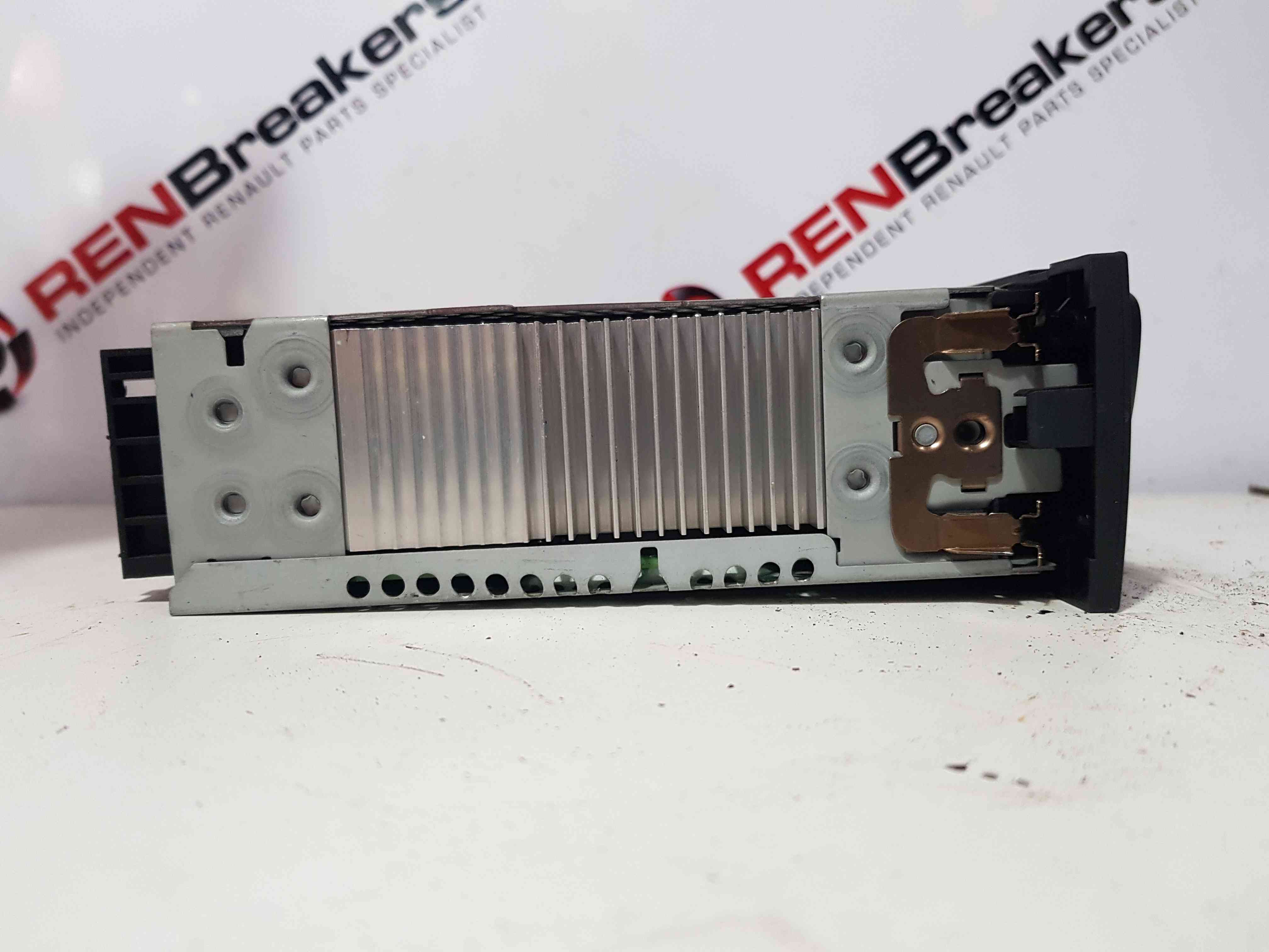 Thumb 6 Renault Clio MK3 2005-2012 Cd Player Radio + Code 281150038R