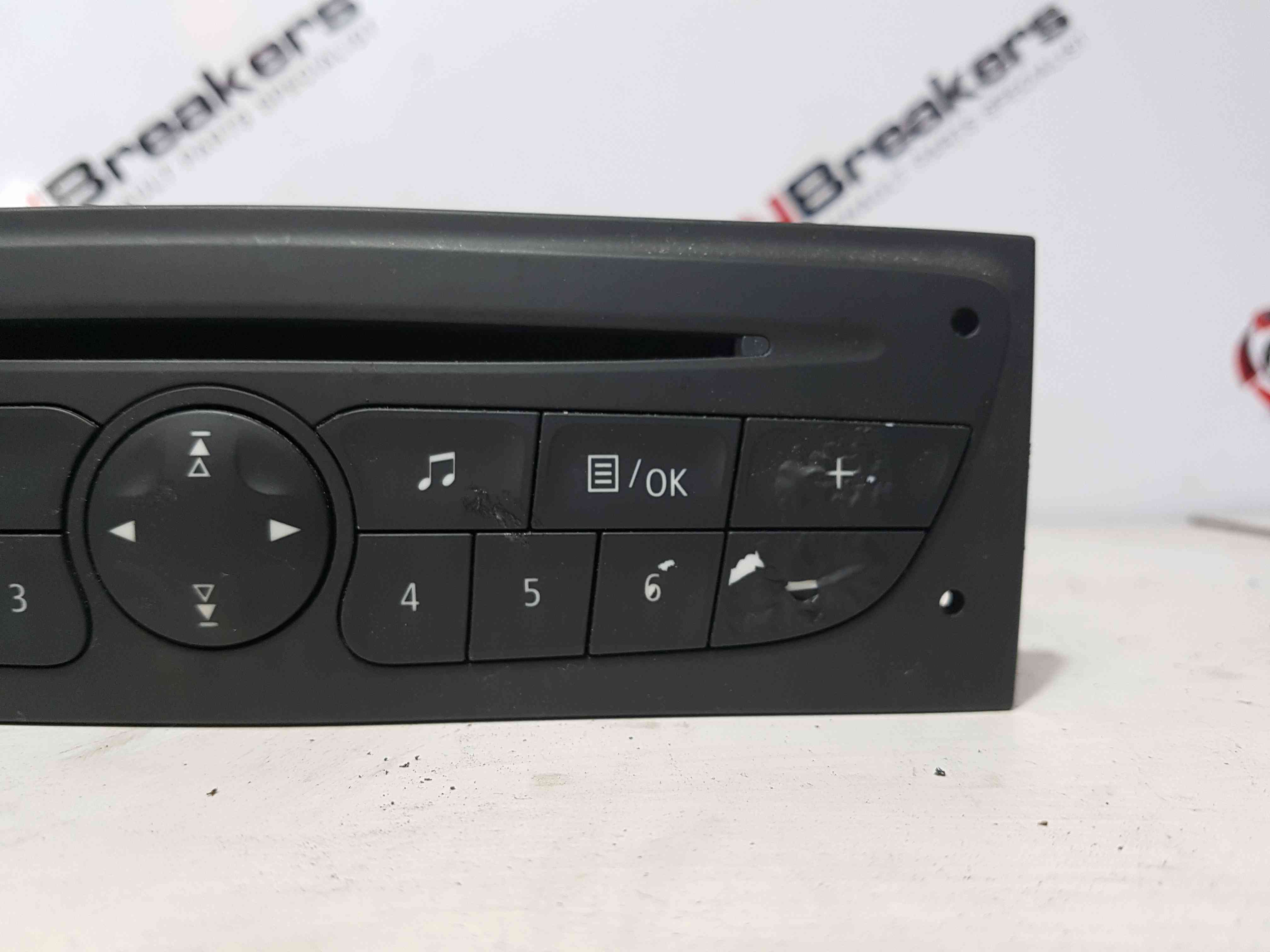 Thumb 3 Renault Clio MK3 2005-2012 Cd Player Radio + Code 281150038R