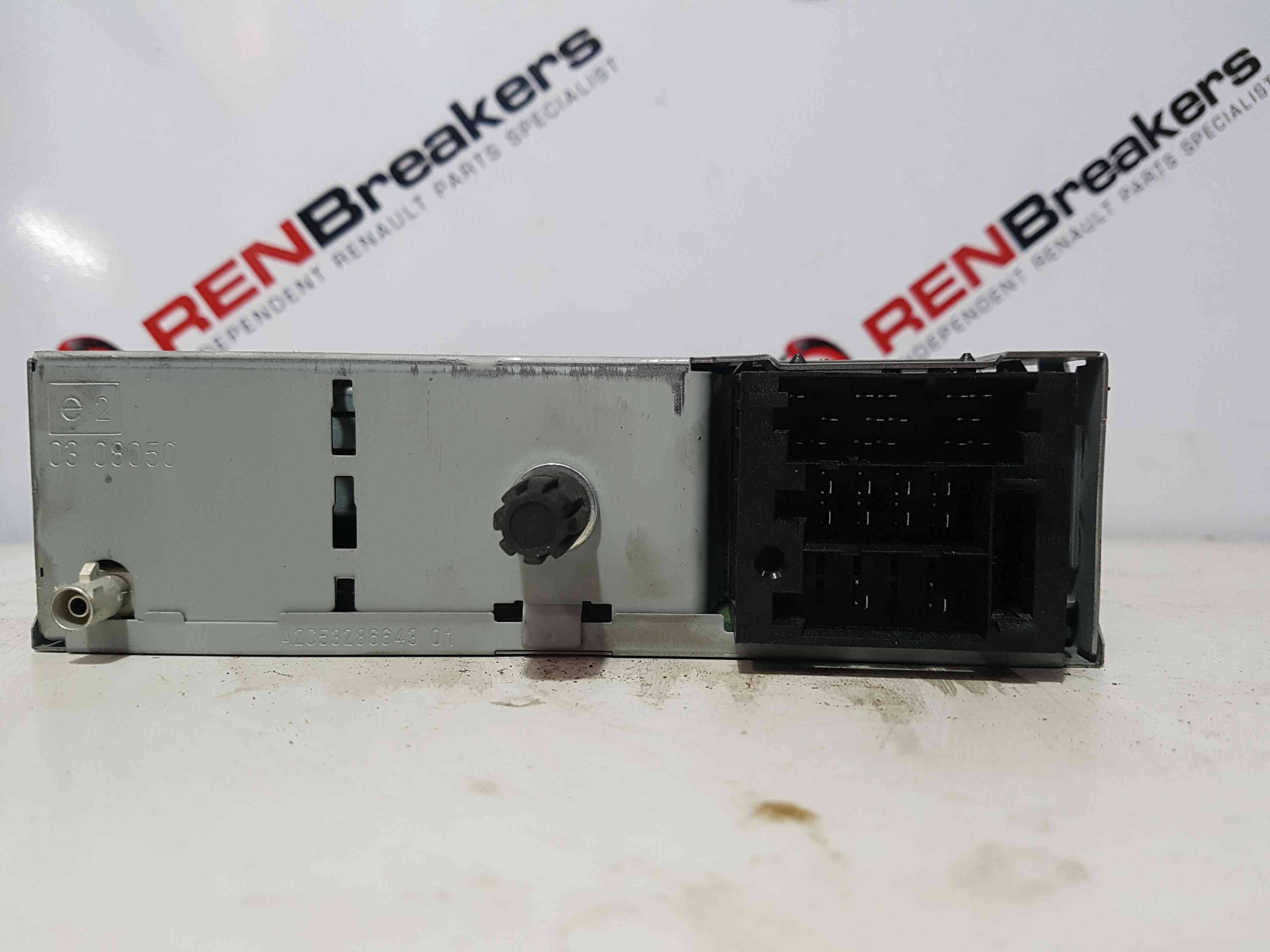 Thumb 7 Renault Clio MK3 2005-2012 Cd Player Radio + Code 281150038R