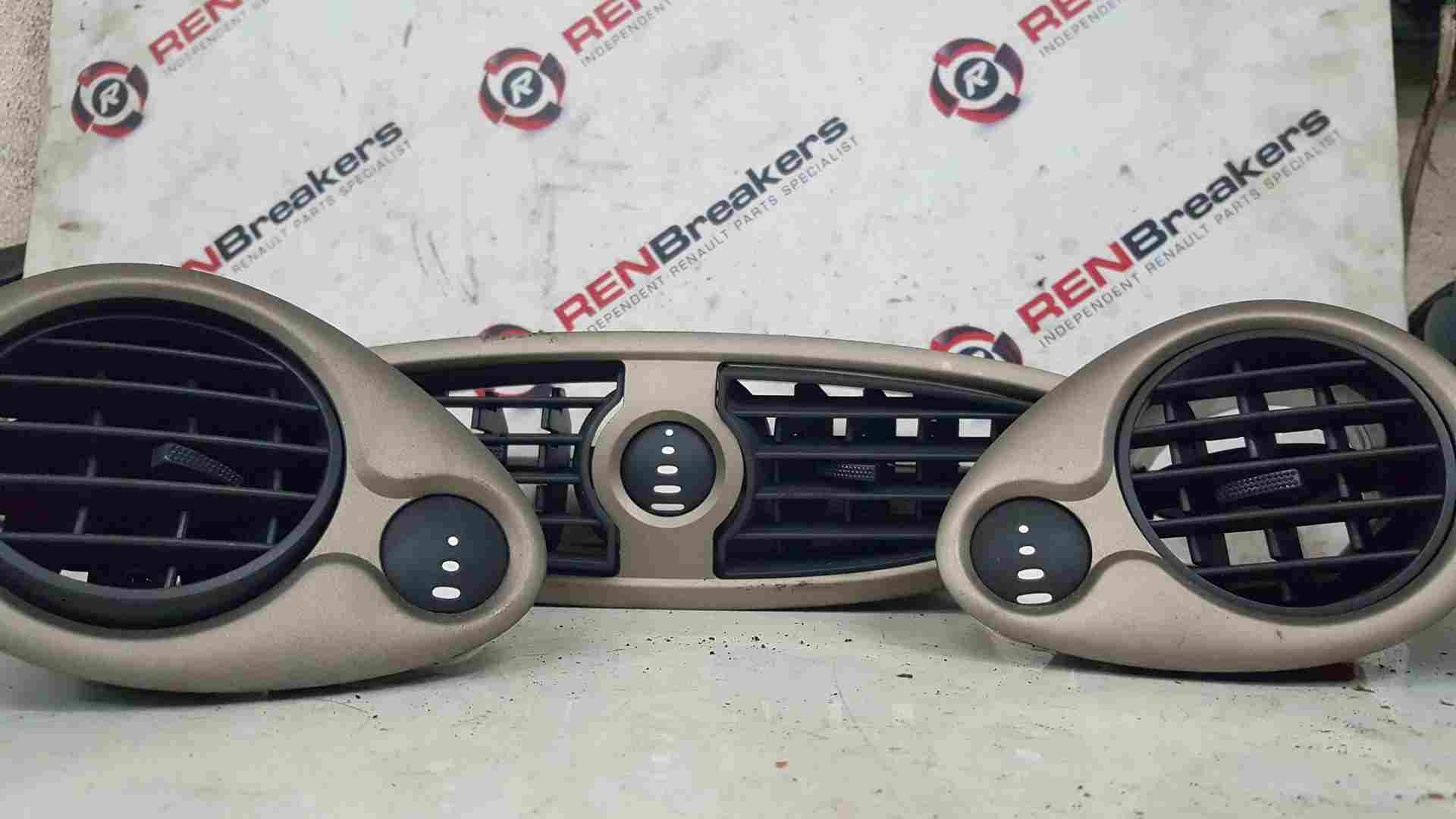 Thumb 4 Renault Clio MK3 2005-2012 Centre OSF Nsf Heater Vent Vents AIR Blower Bronze
