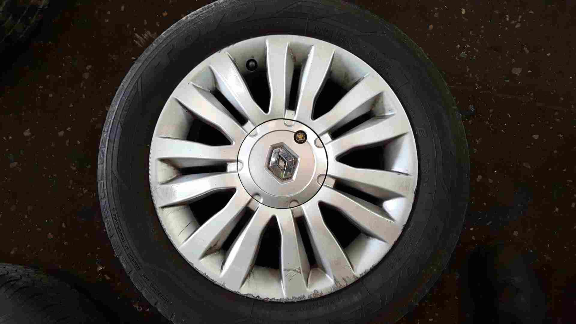 Thumb 5 Renault Clio MK3 2005-2012 DEL Arte Alloy Wheel 15 Inch 3/5 8200846129
