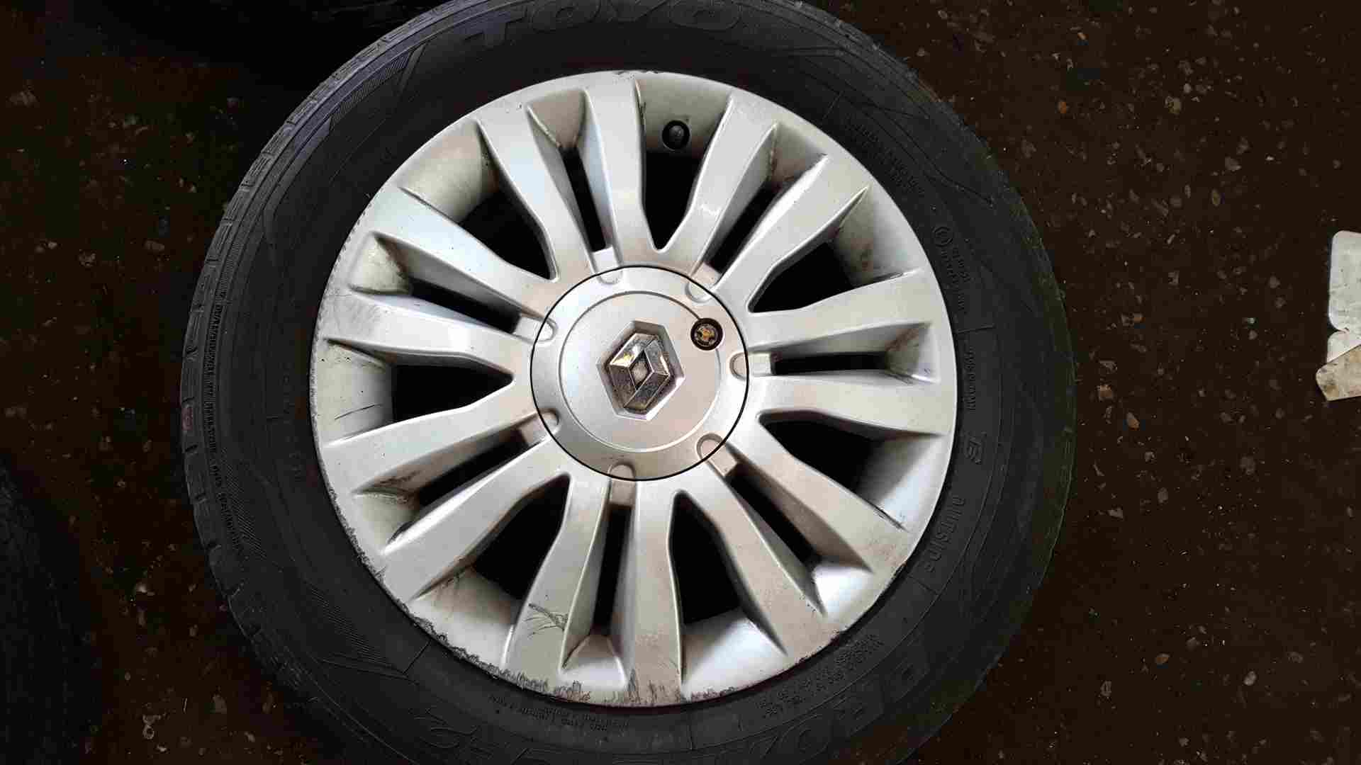 Renault Clio MK3 2005-2012 DEL Arte Alloy Wheel 15 Inch 3/5 8200846129
