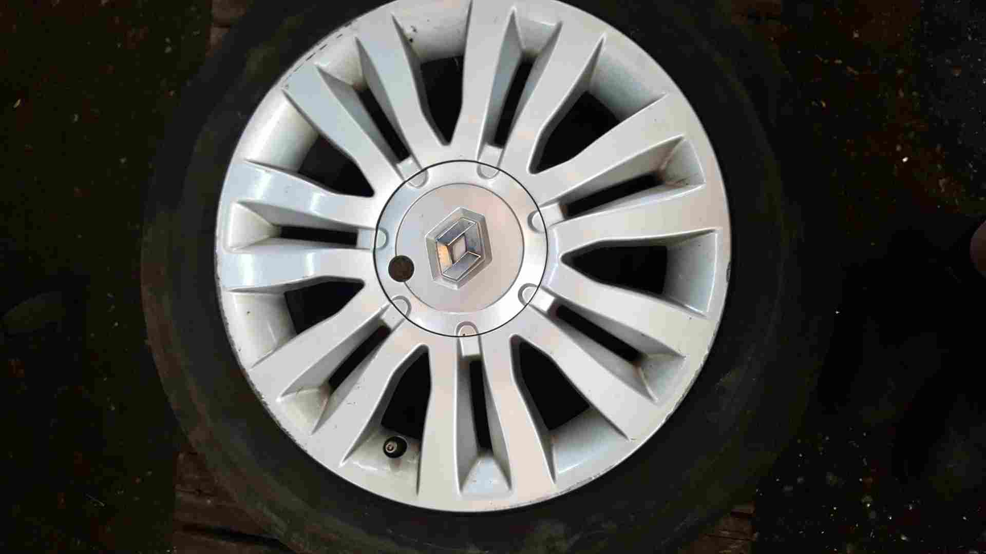 Thumb 7 Renault Clio MK3 2005-2012 DEL Arte Alloy Wheel 3/5 15Inch 8200846129