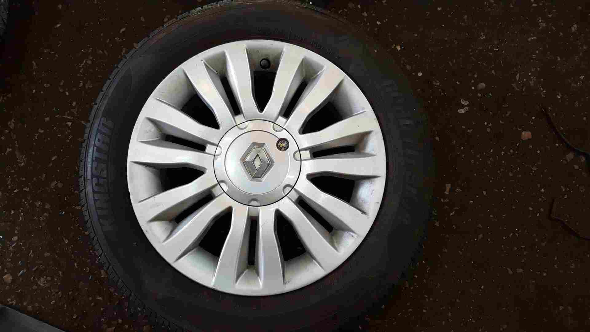 Thumb 6 Renault Clio MK3 2005-2012 DEL Arte Alloy Wheel 4/5 15Inch 8200846129 6Mm Tyre
