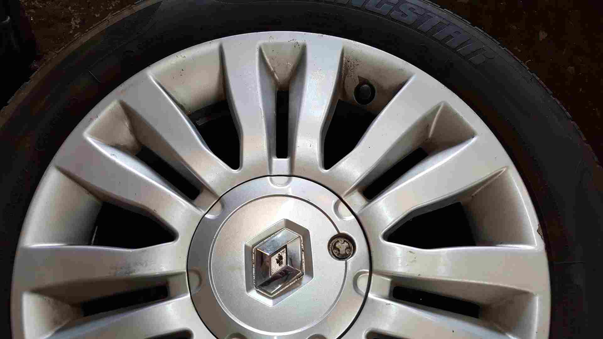 Thumb 3 Renault Clio MK3 2005-2012 DEL Arte Alloy Wheel 4/5 185 60 15 5Mm 8200846129