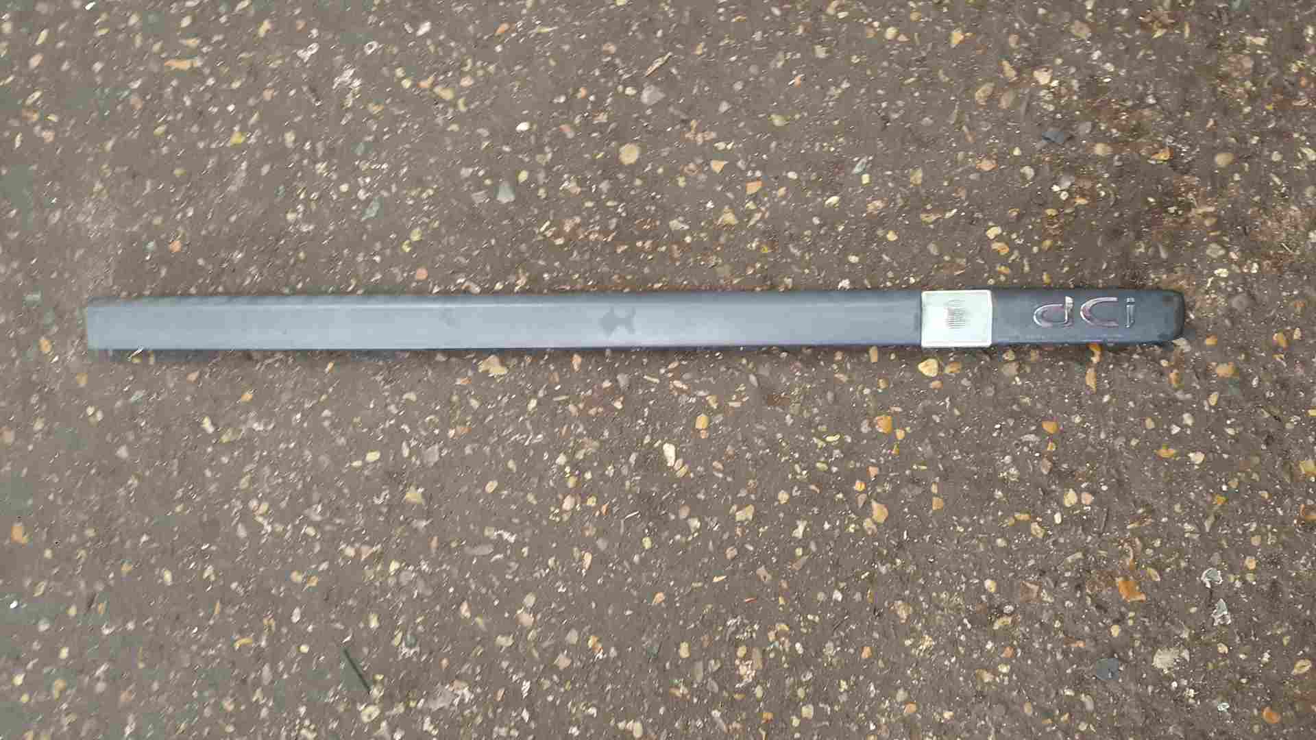 Thumb 4 Renault Clio MK3 2005-2012 Dci Drivers OSF Front Door Moulding Trim 5Door