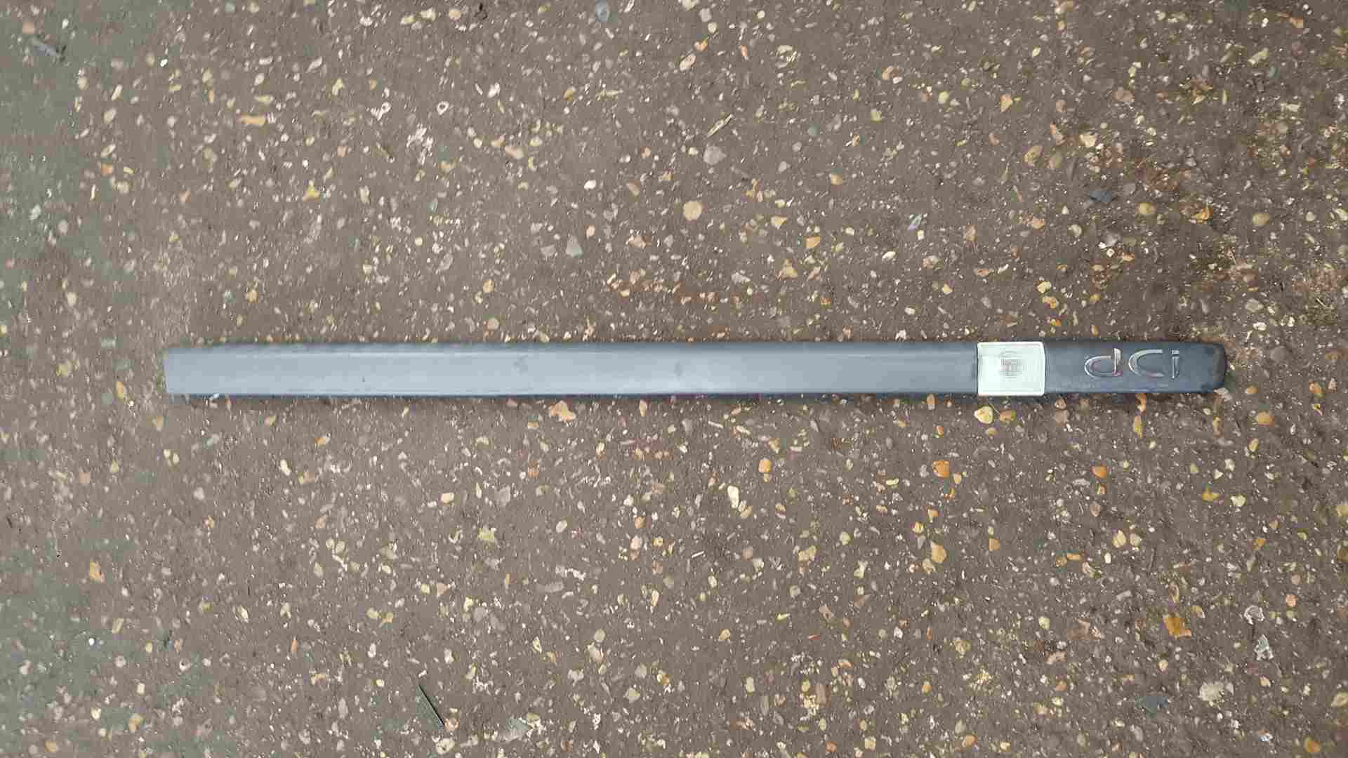 Thumb 5 Renault Clio MK3 2005-2012 Dci Drivers OSF Front Door Moulding Trim 5Door