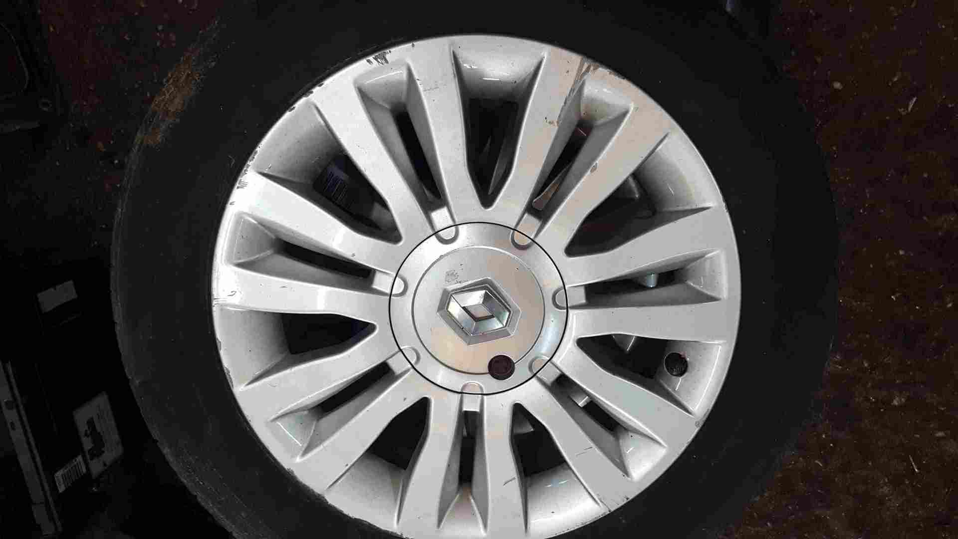 Renault Clio MK3 2005-2012 Del Arte Alloy Wheel + Tyre 185 60 15 4mm Tread