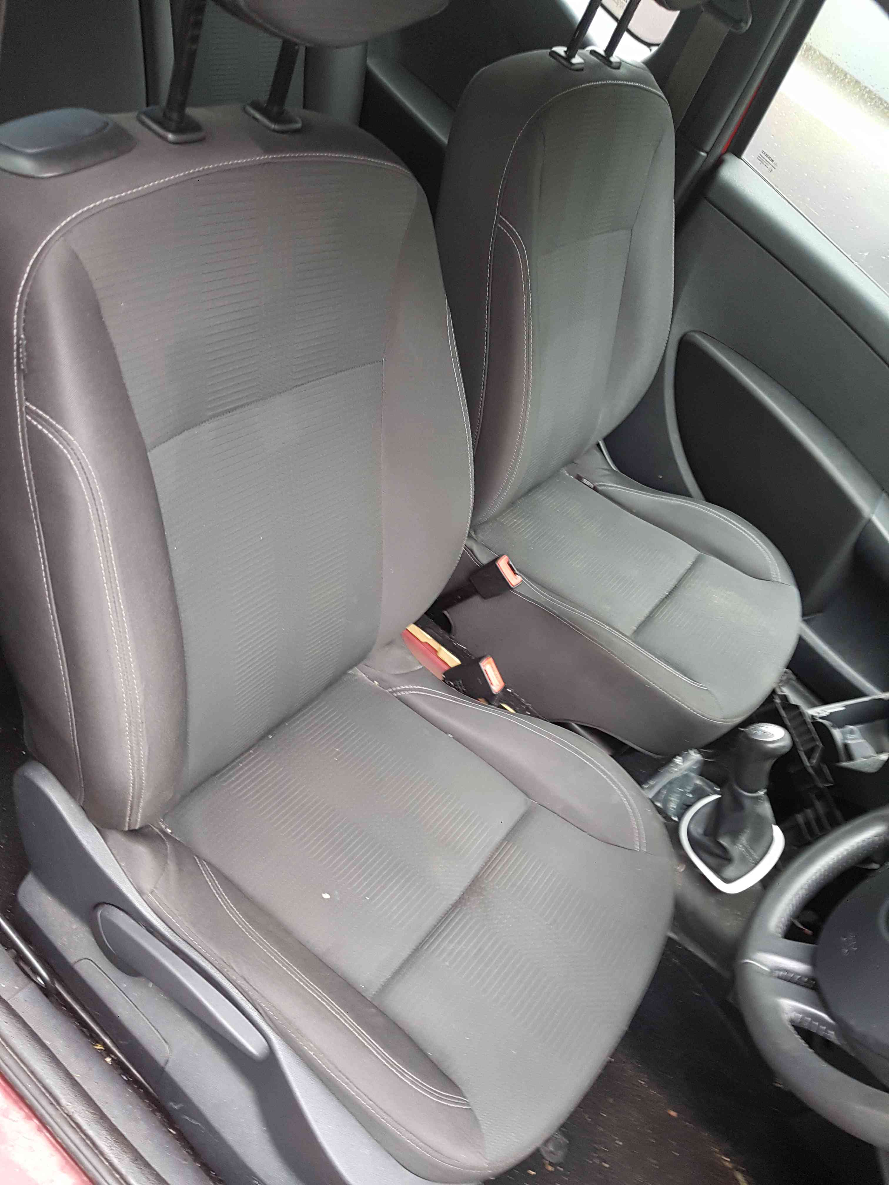 Thumb 3 Renault Clio MK3 2005-2012 Driver Passenger Rear Interior SET Cloth Seats 3Dr