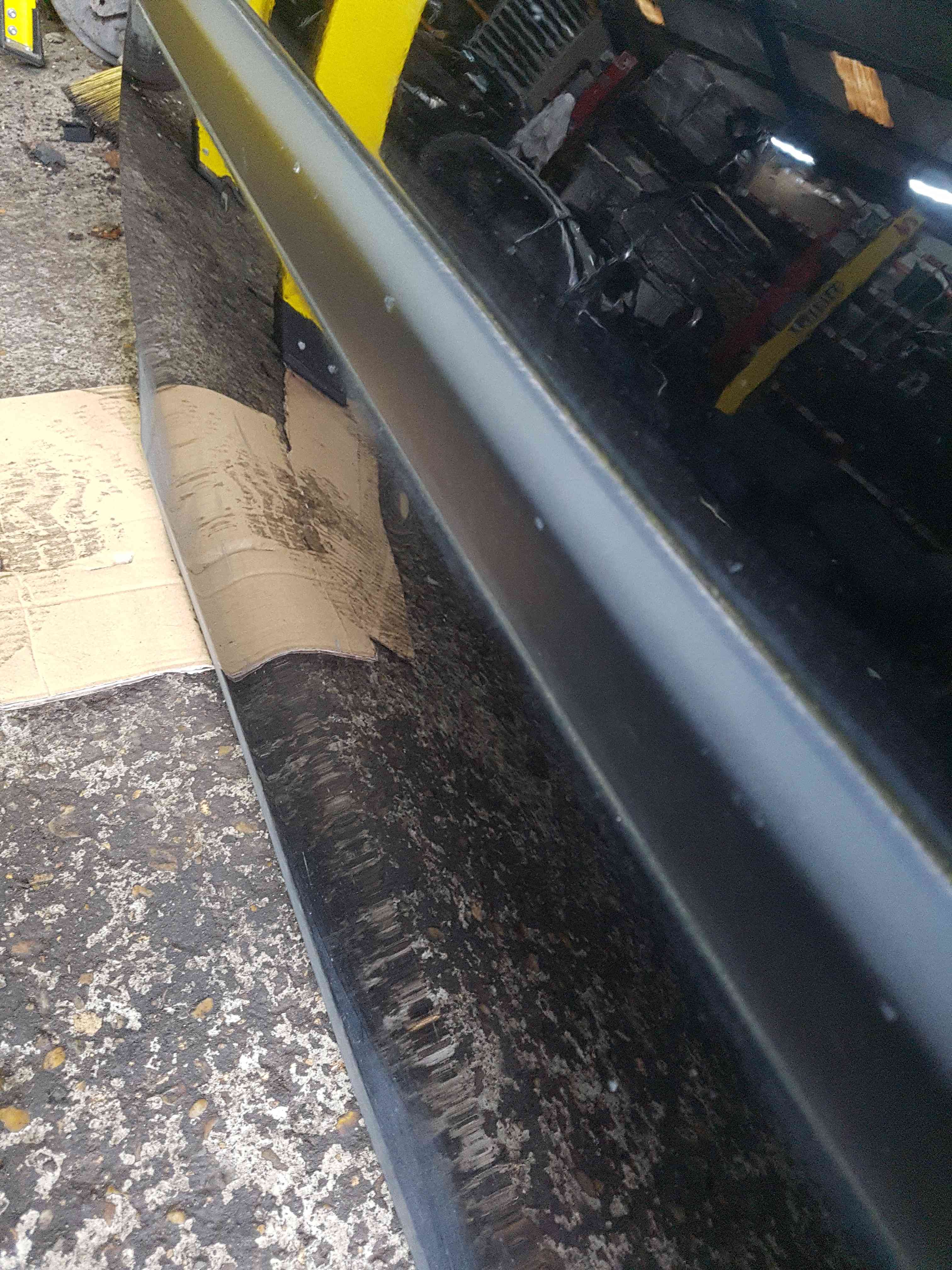 Thumb 5 Renault Clio MK3 2005-2012 Drivers OSF Front Door Black Tegne 3Dr