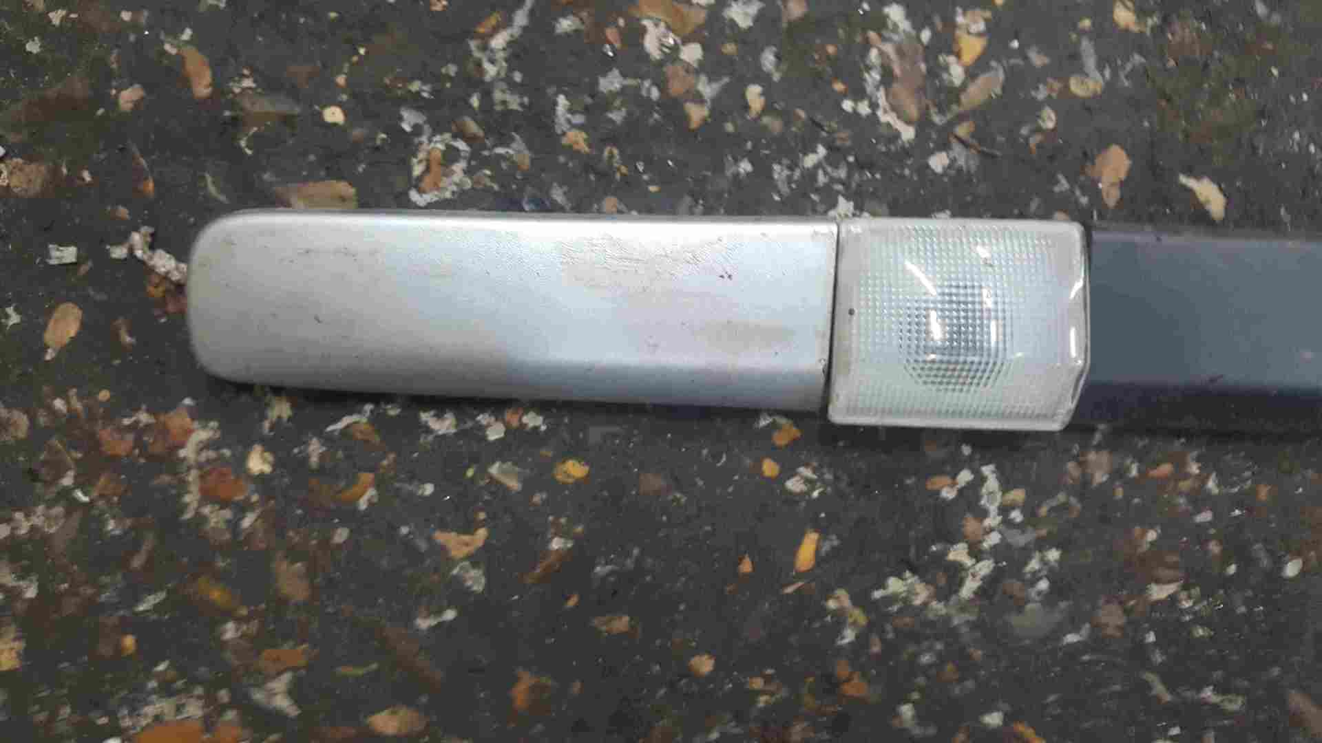 Thumb 2 Renault Clio MK3 2005-2012 Drivers OSF Front Door Moulding Trim 3dr 8200289921
