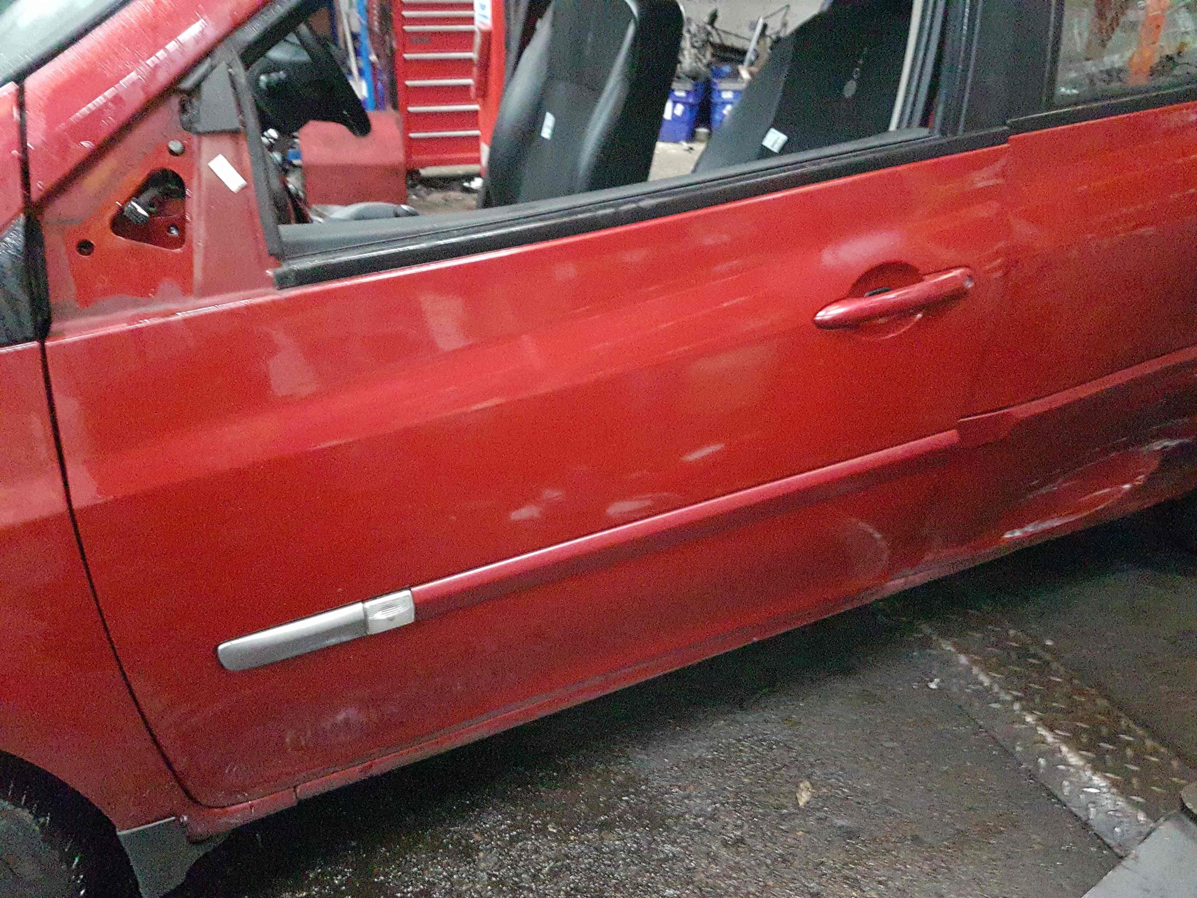 Thumb 2 Renault Clio MK3 2005-2012 Drivers OSF Front Door RED Tennj 5Dr