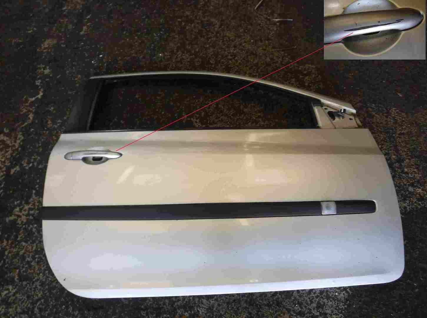 Renault Clio MK3 2005-2012 Drivers OSF Front Door Silver TED69