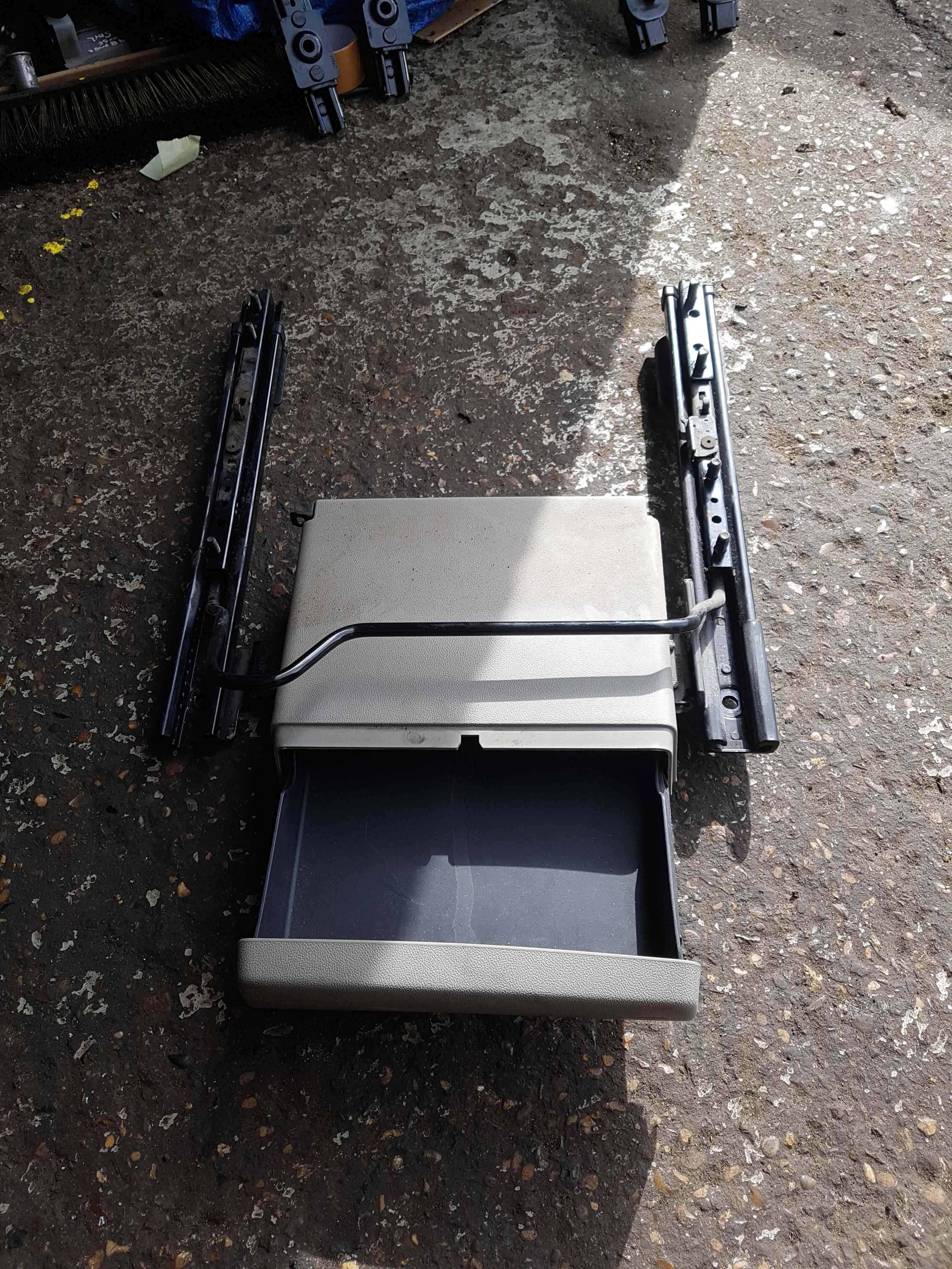 Thumb 2 Renault Clio MK3 2005-2012 Drivers OSF Front Seat Runners Rail 5Dr Storage