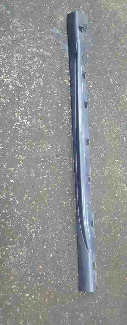 Renault Clio MK3 2005-2012 Drivers OSF Front Side Skirt Purple TEJ47
