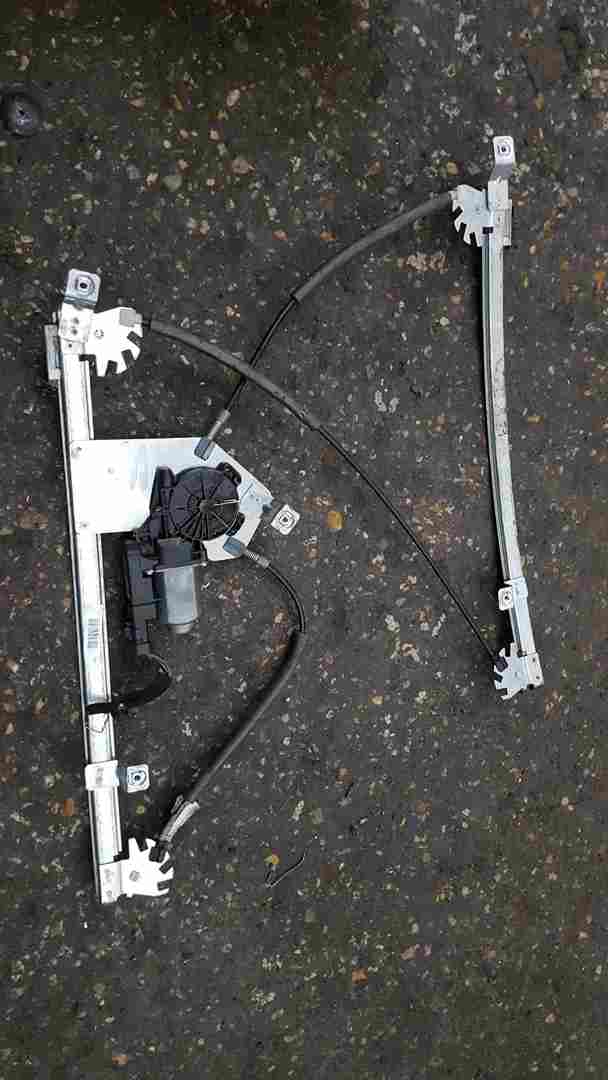 Renault Clio MK3 2005-2012 Drivers OSF Front Window Motor Reg 5dr AM