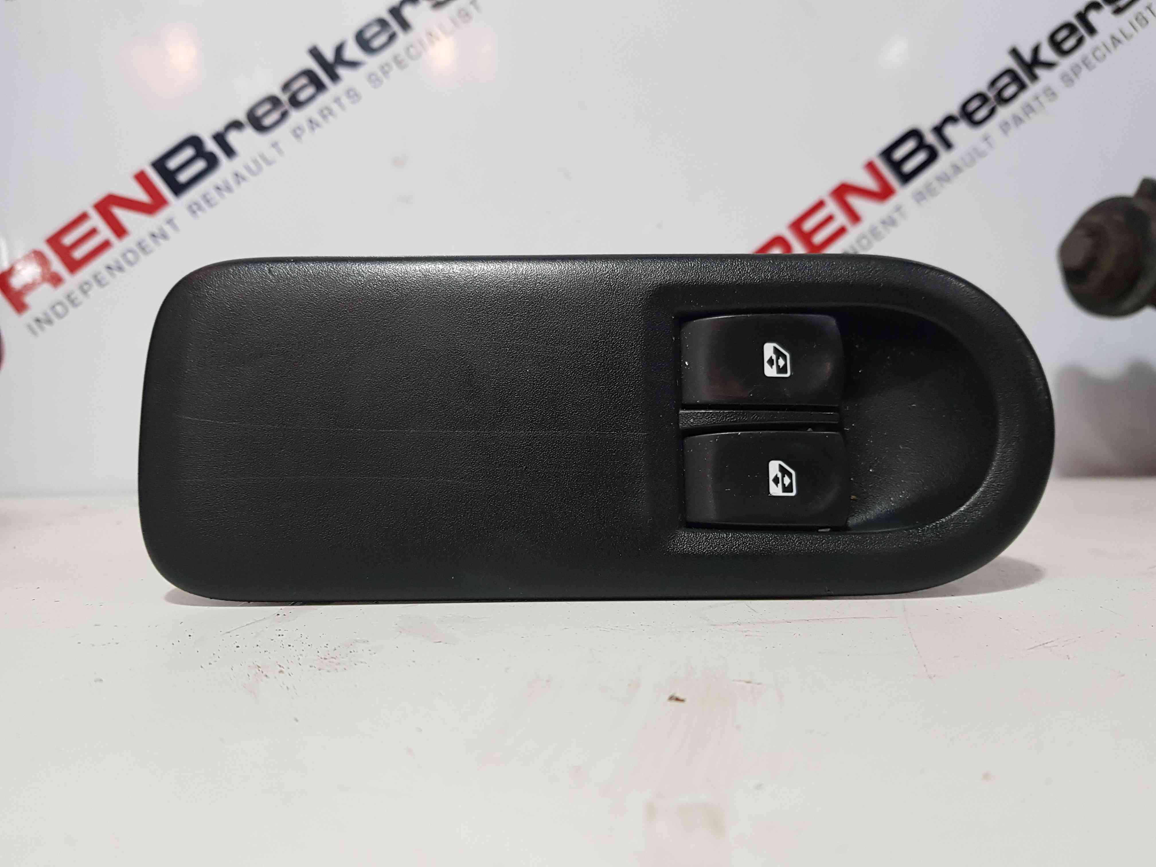 Thumb 10 Renault Clio MK3 2005-2012 Drivers OSF Front Window Switch + Panel 8200356522