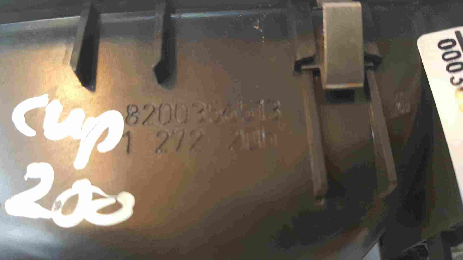 Thumb 3 Renault Clio MK3 2005-2012 Drivers OSF Front Window Switch Grey Plug 8200356513