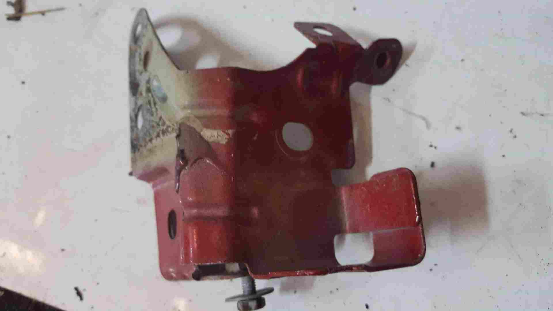 Renault Clio MK3 2005-2012 Drivers OSF Front Wing Support Bracket TOP Red