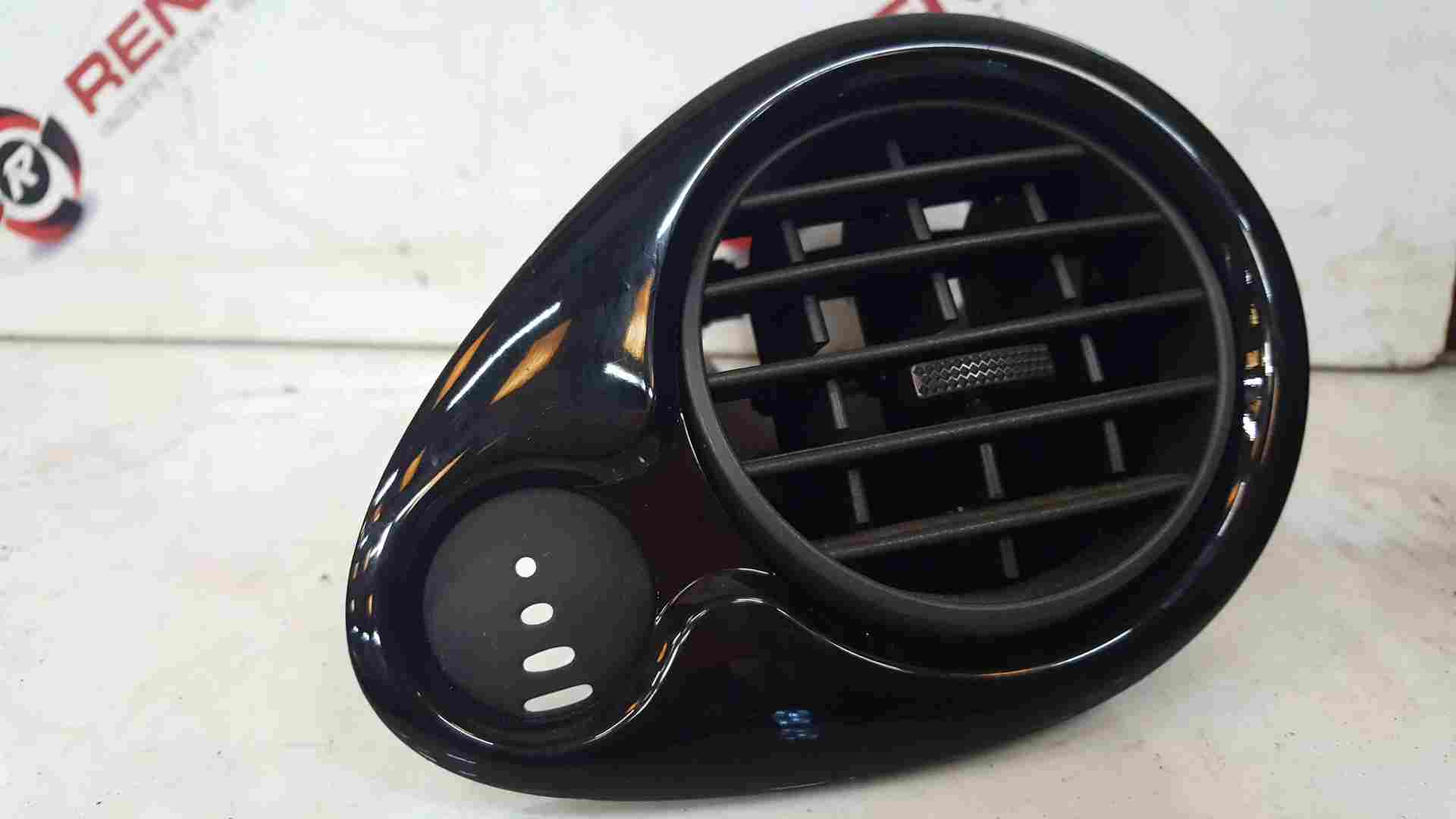 Thumb 8 Renault Clio MK3 2005-2012 Drivers OSF Heater Vent AIR Blower Gloss Black